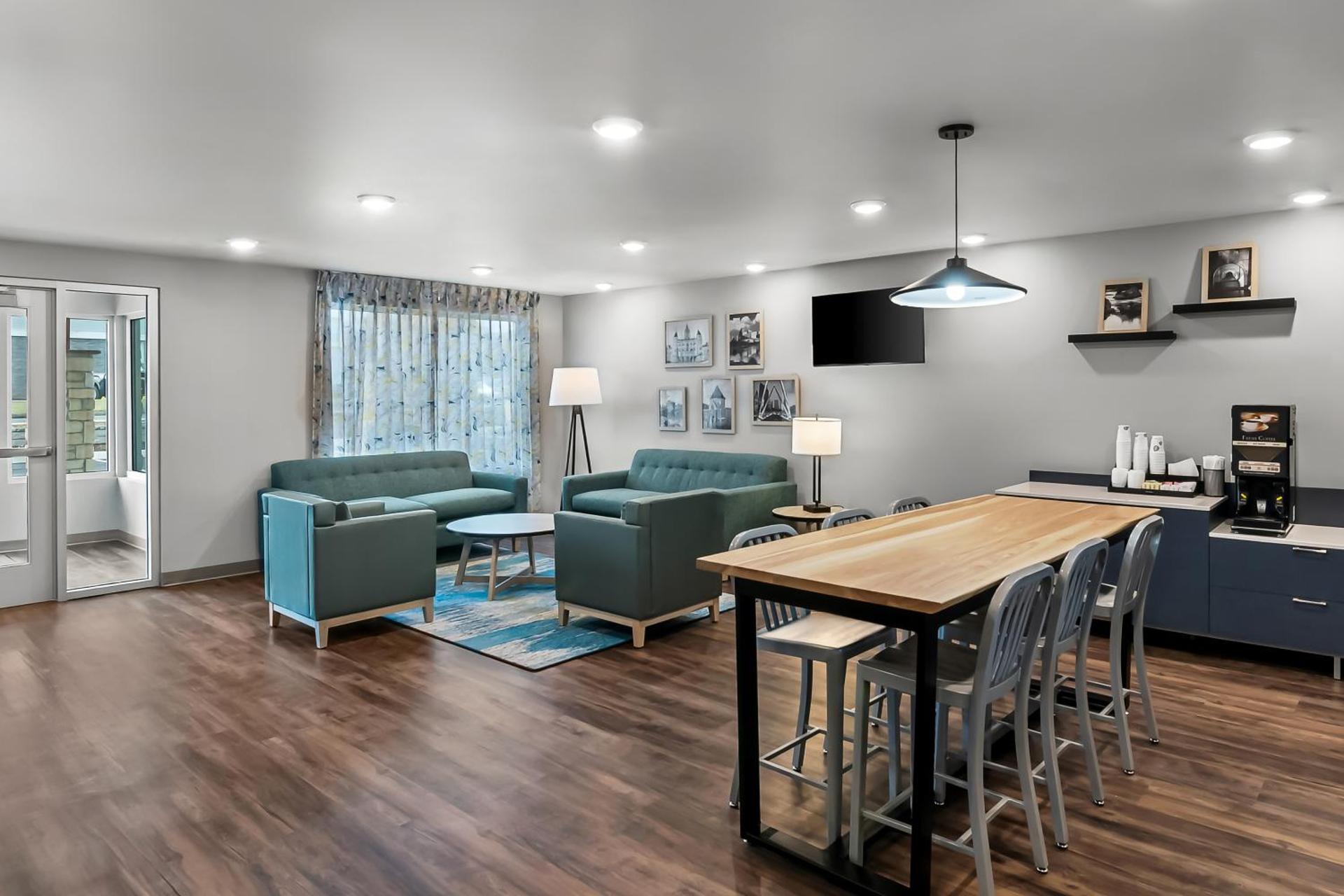 WoodSpring Suites Newington - Hartford South