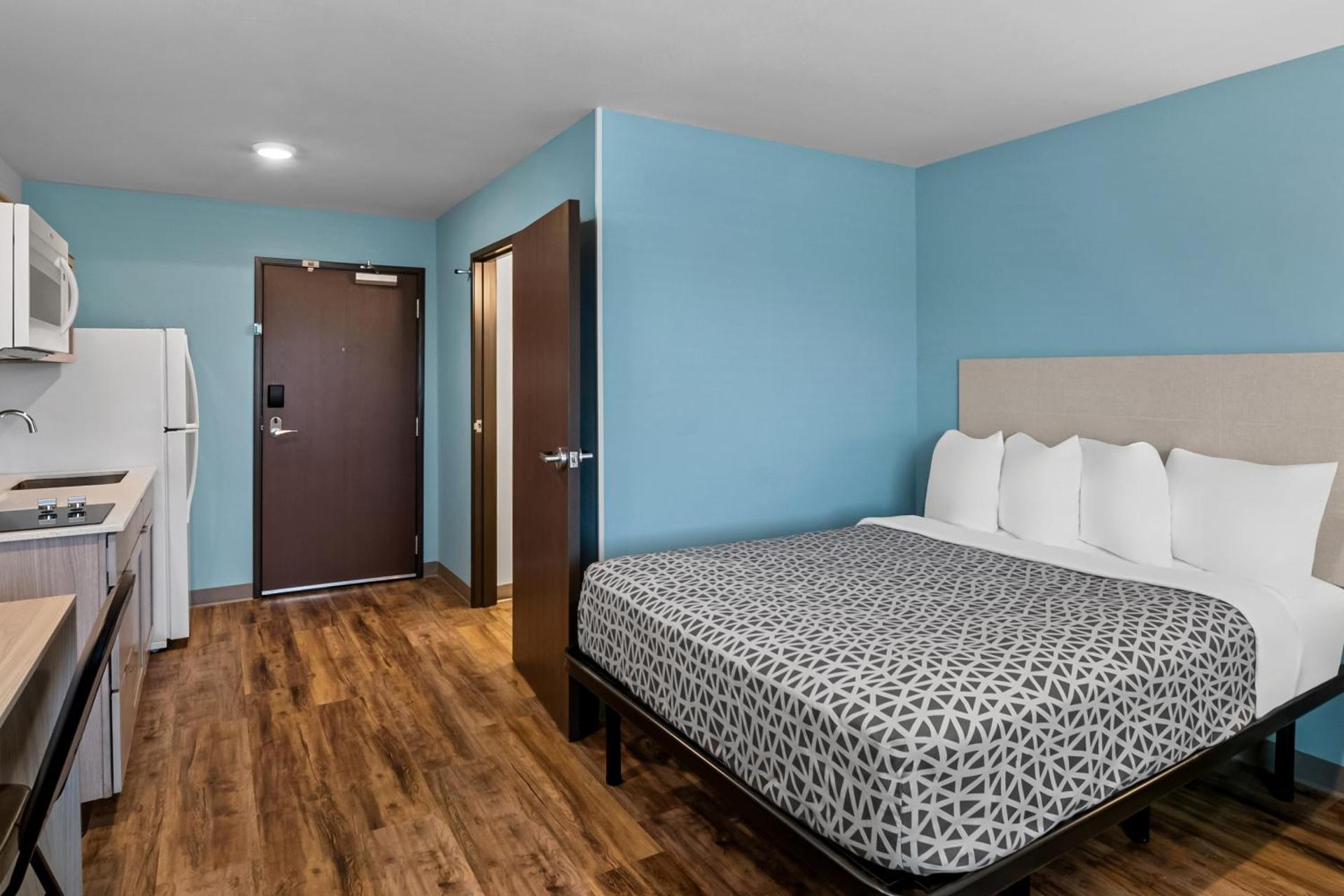 WoodSpring Suites Newington - Hartford South