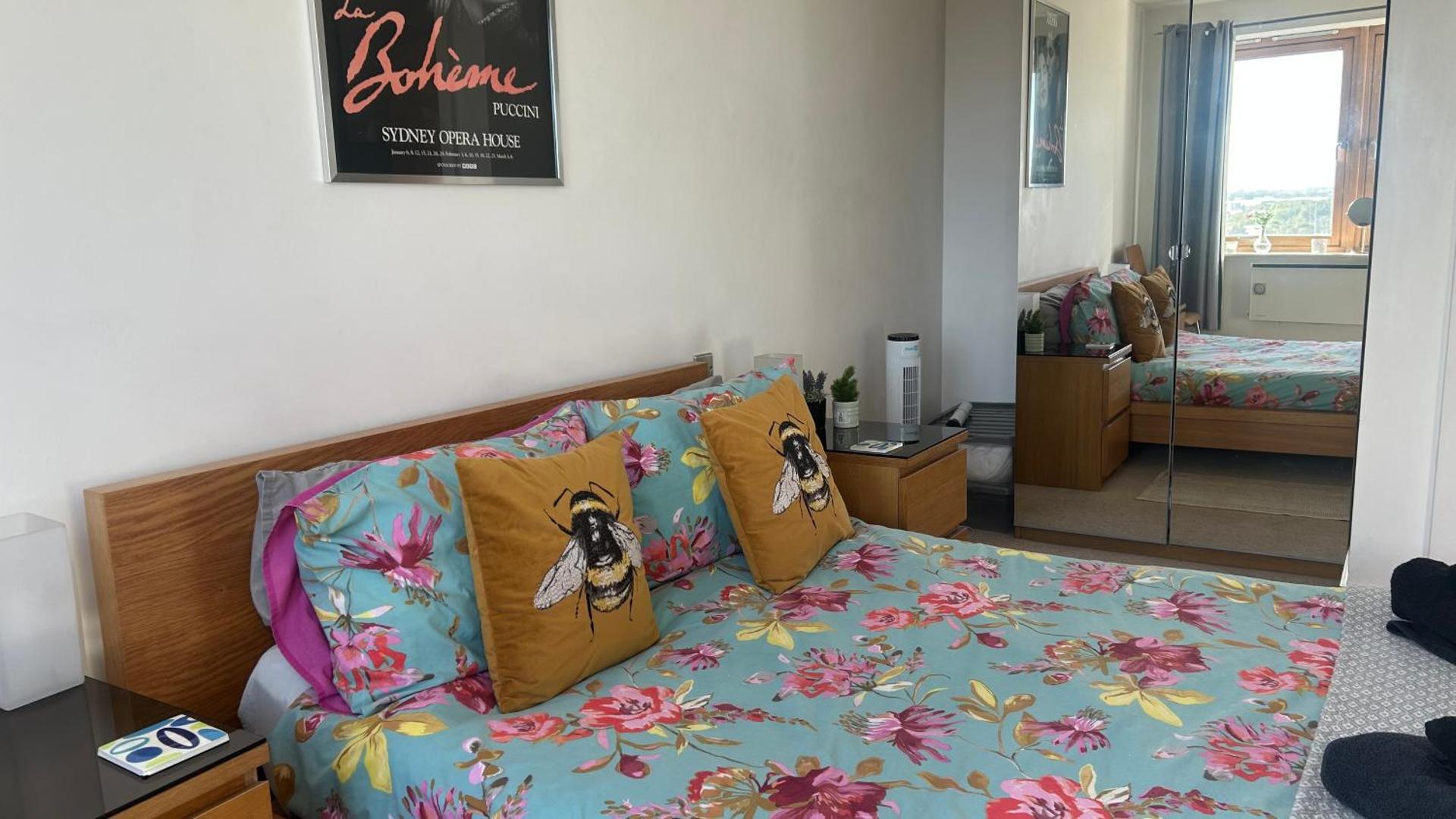 Leeds Dock Apartment