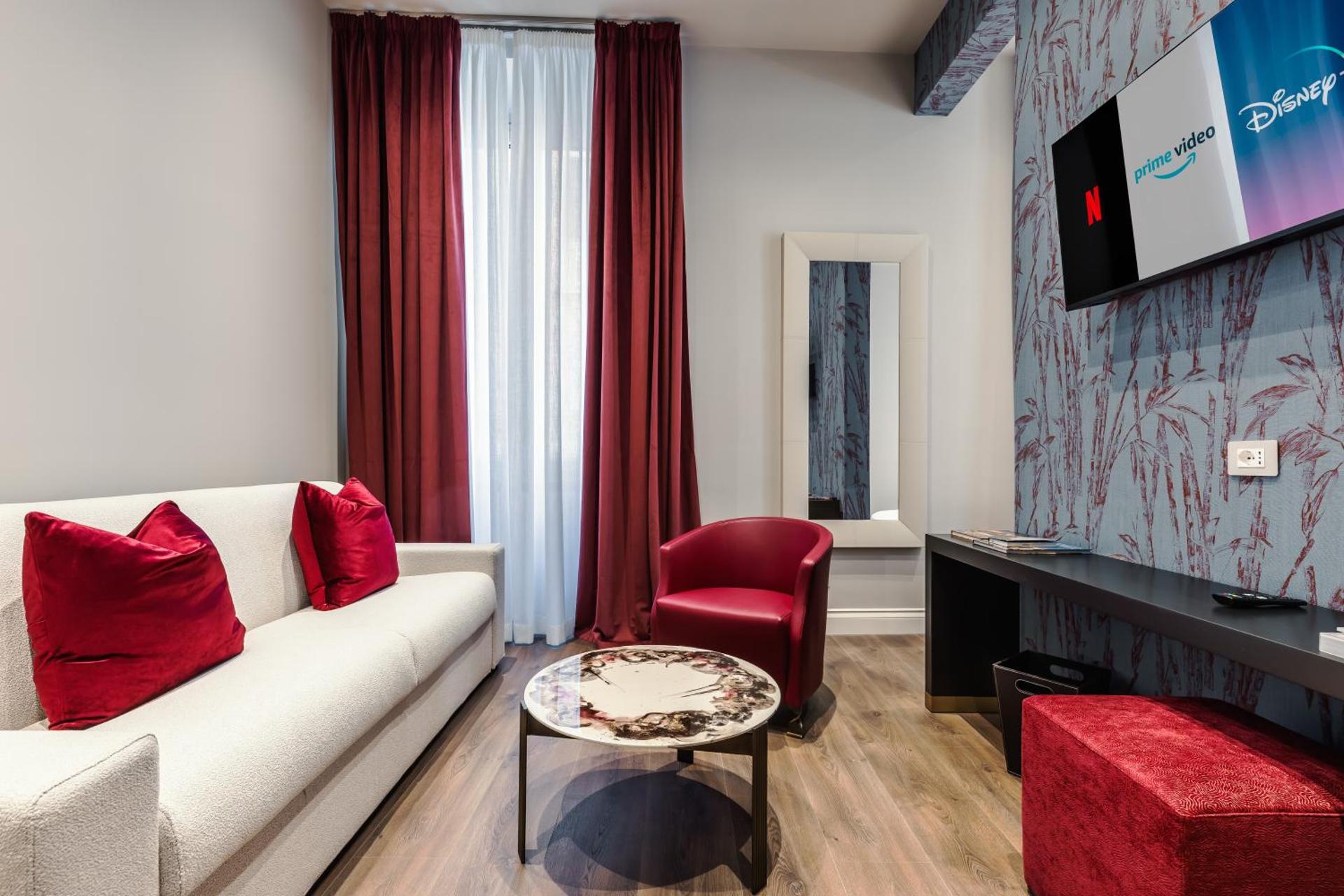 FOUR Suites Pantheon