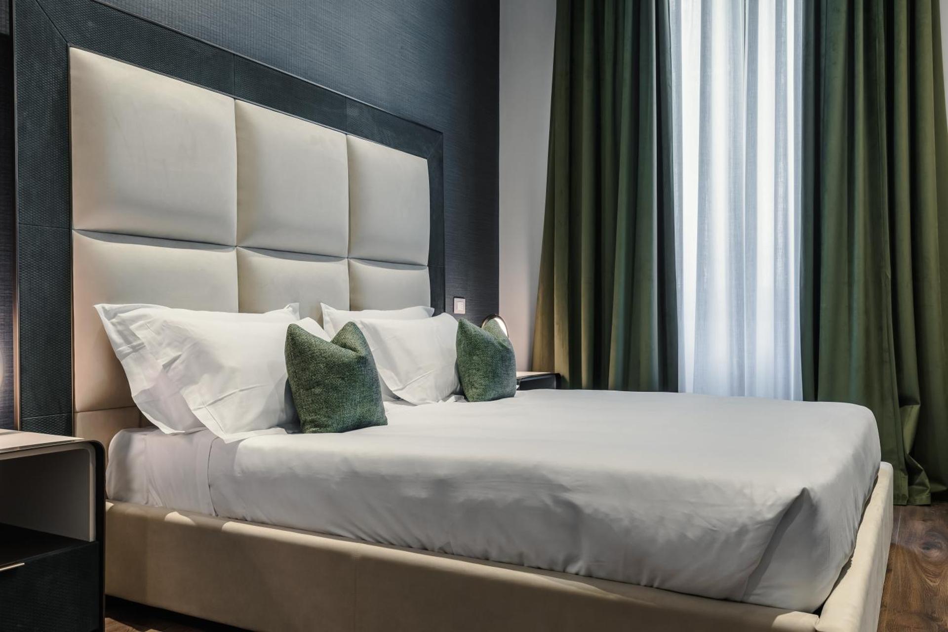 FOUR Suites Pantheon