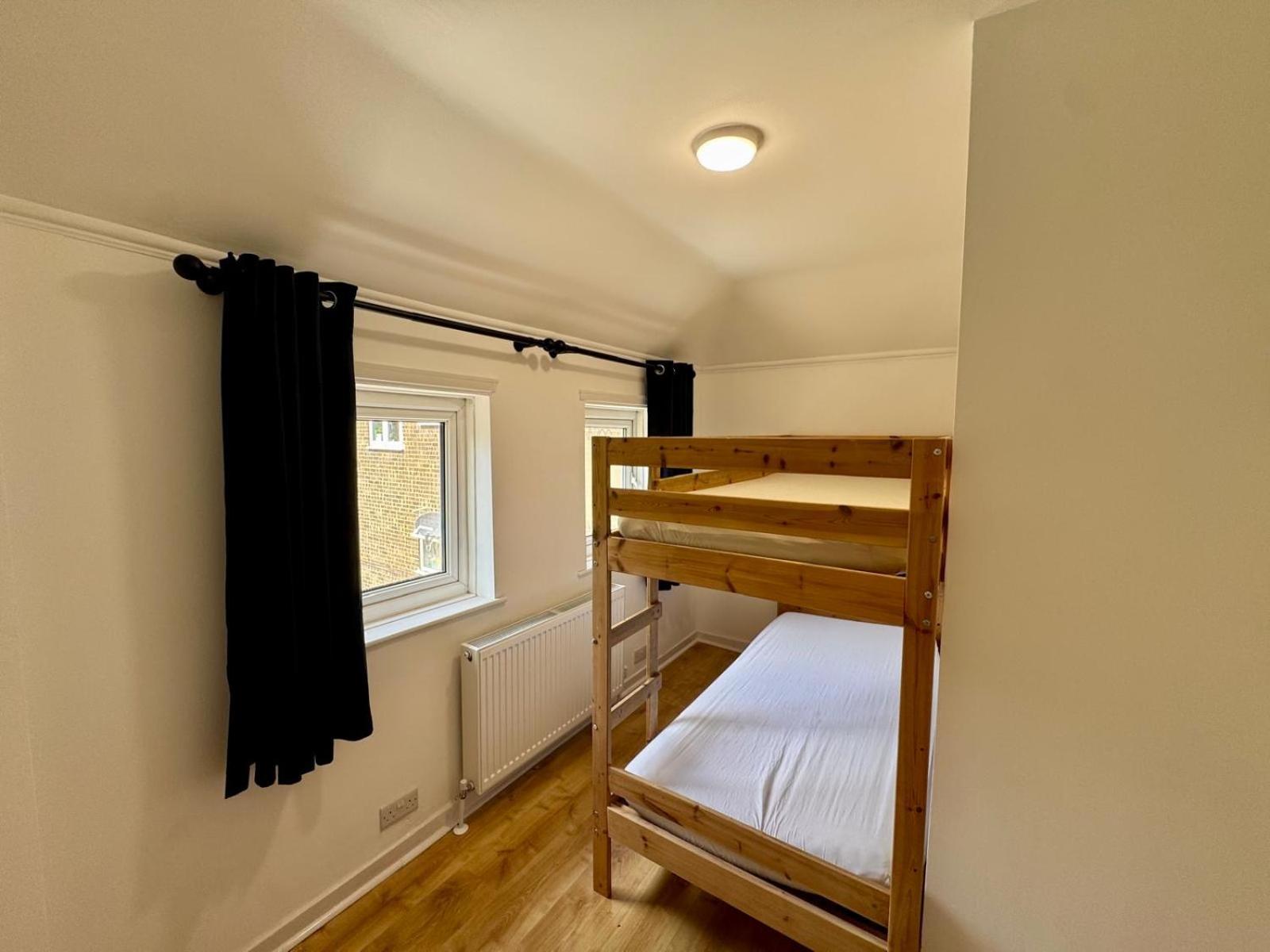 135 Watford road 3 bedroom villa