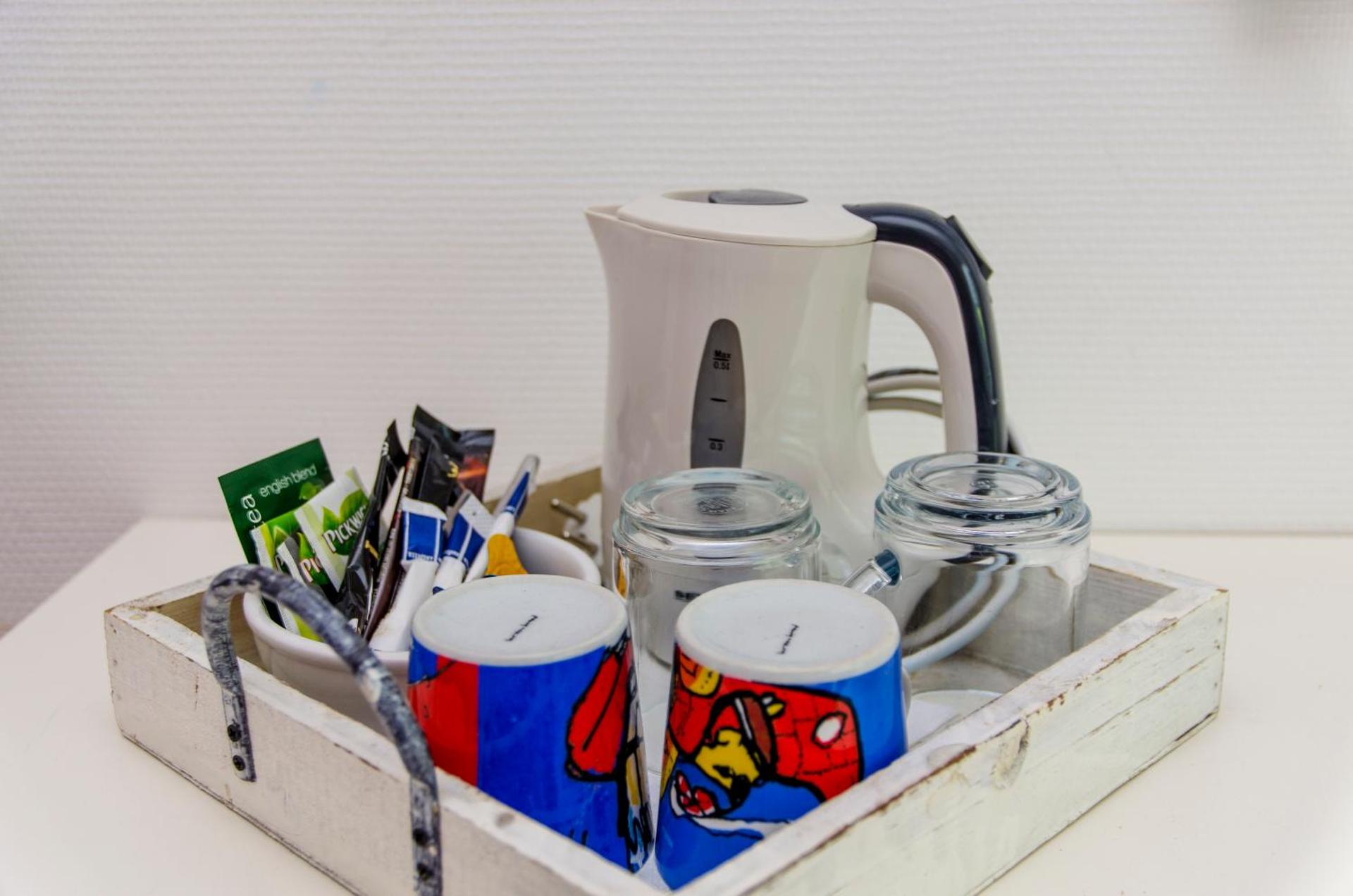 Coffee/tea facilities