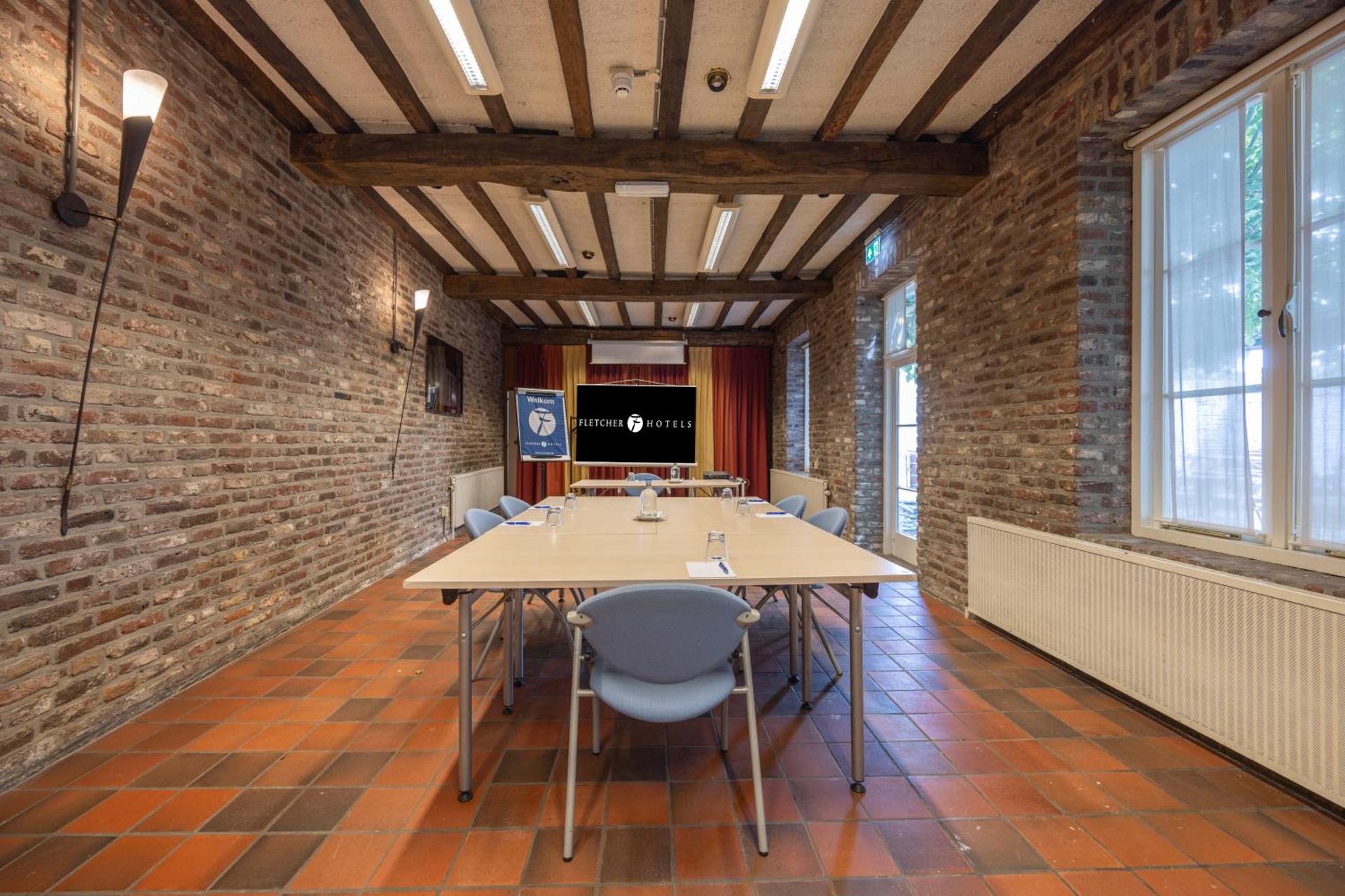 Meeting/conference room