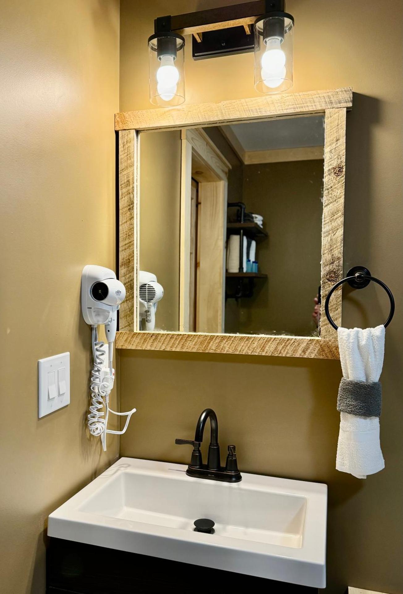 Studio with Spa Bath