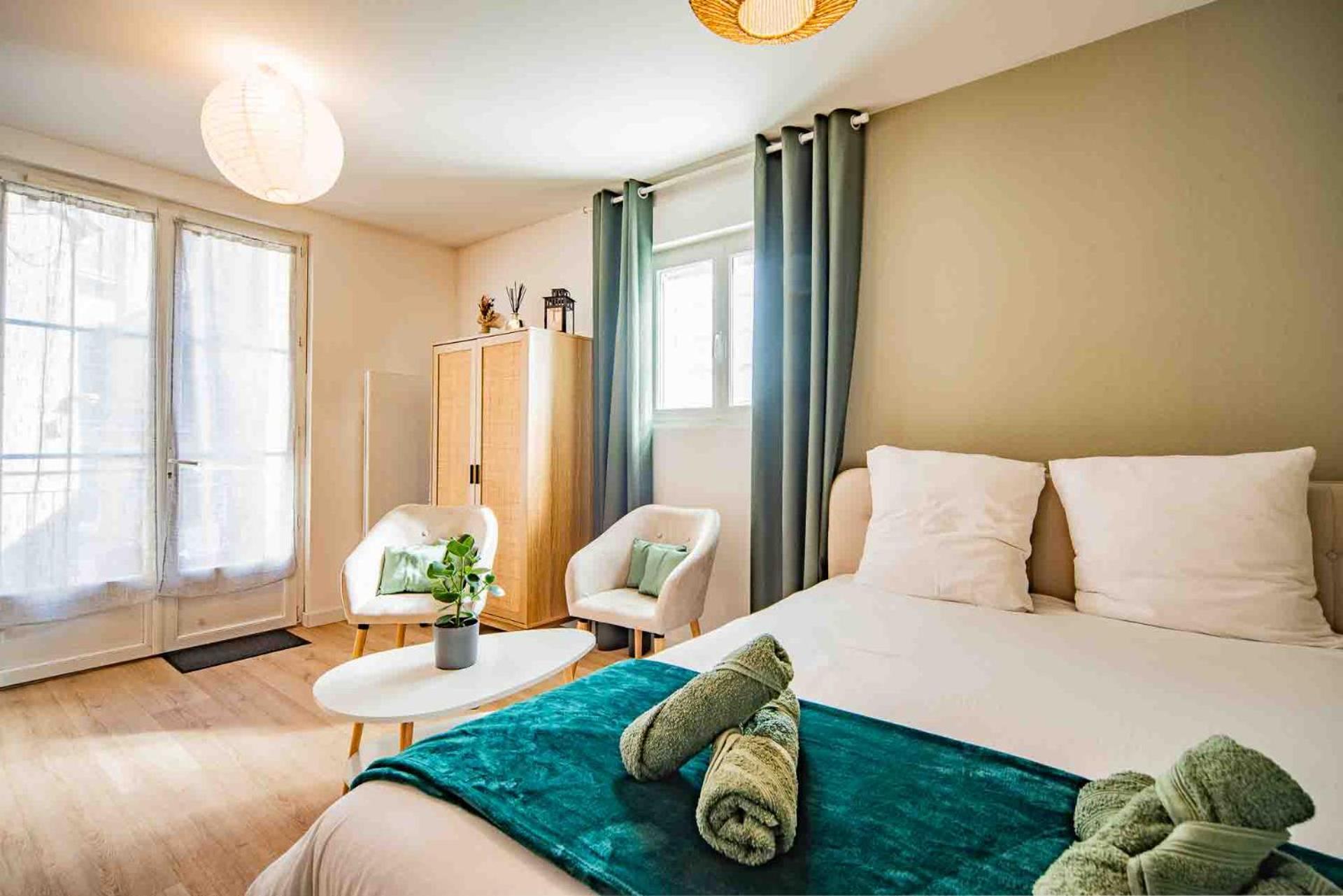 Photo of the whole room