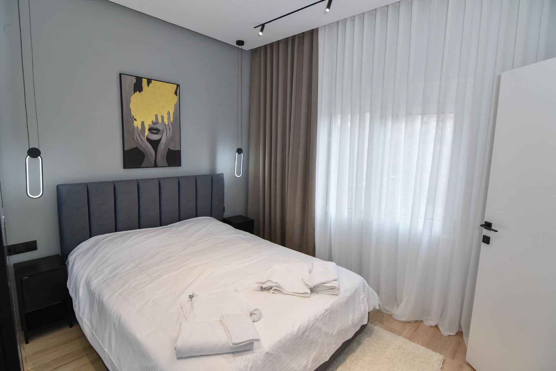 twins luxury studios