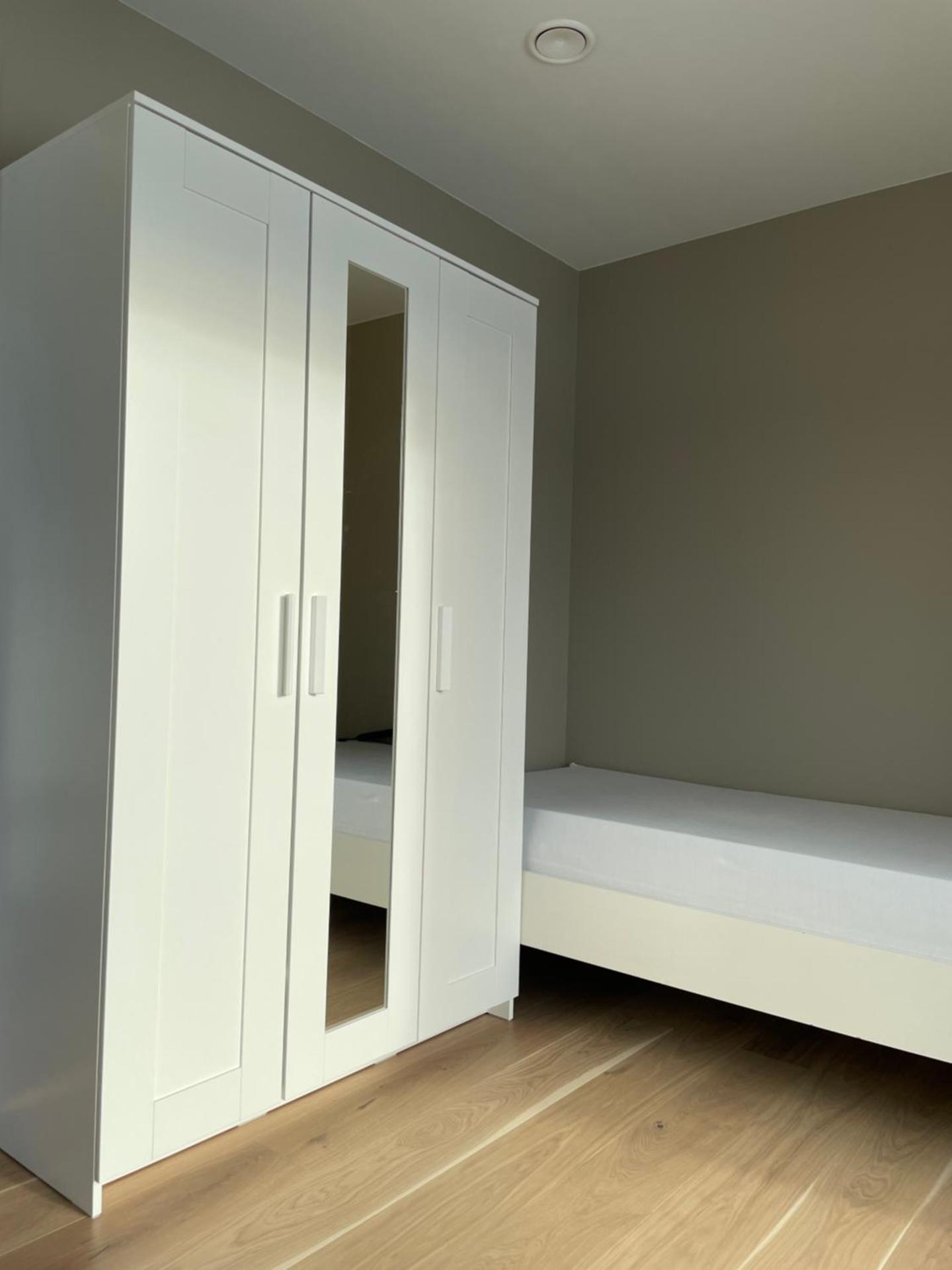 Peaceful rooms in a Modern and comfortable home