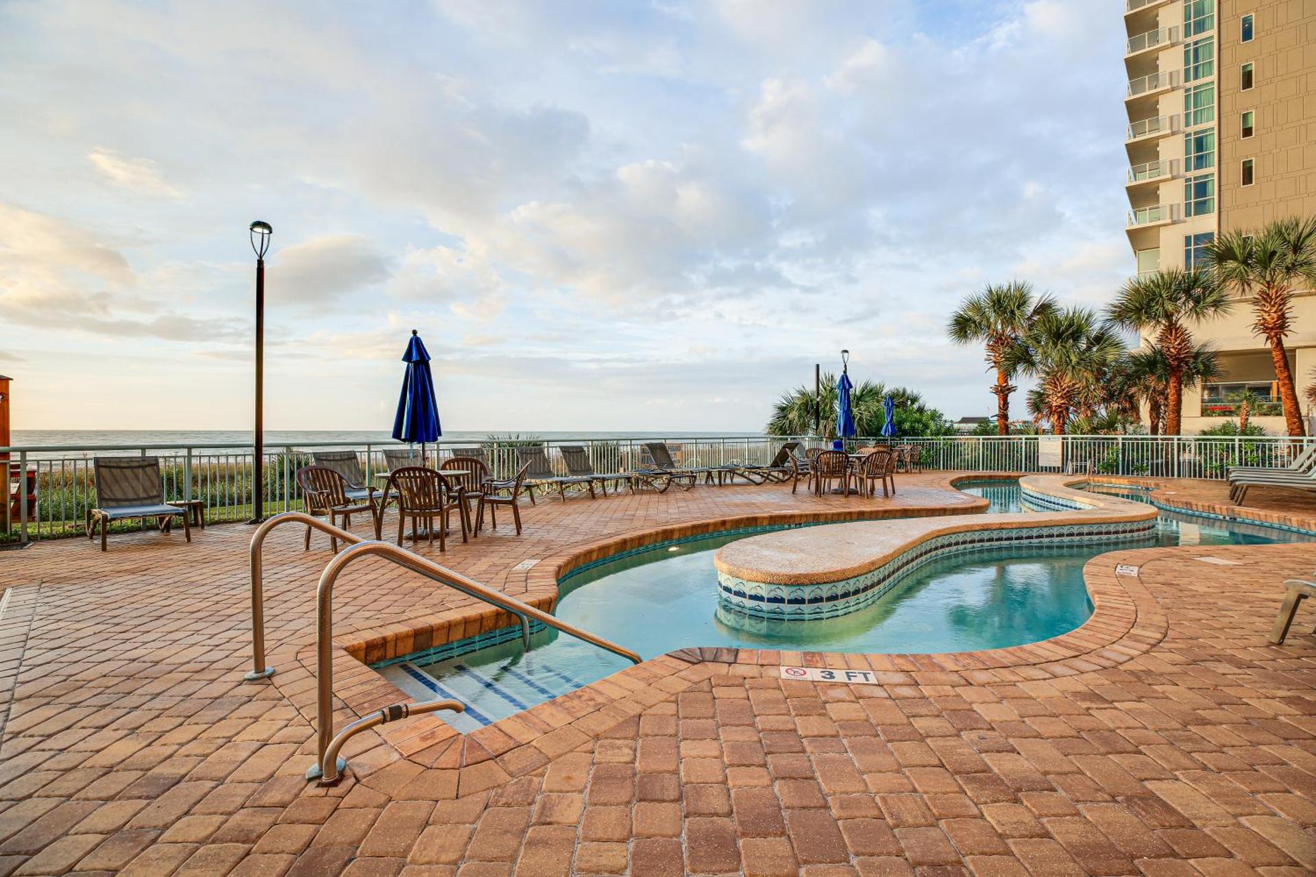 Myrtle Beach Retreat Steps to Ocean and Pier!