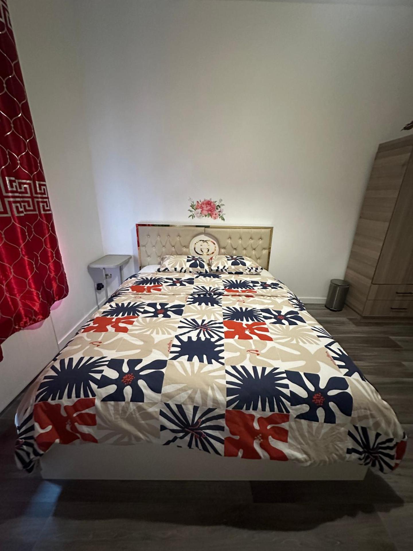 Modern & Comfortable City Center Oasis~King Bed !