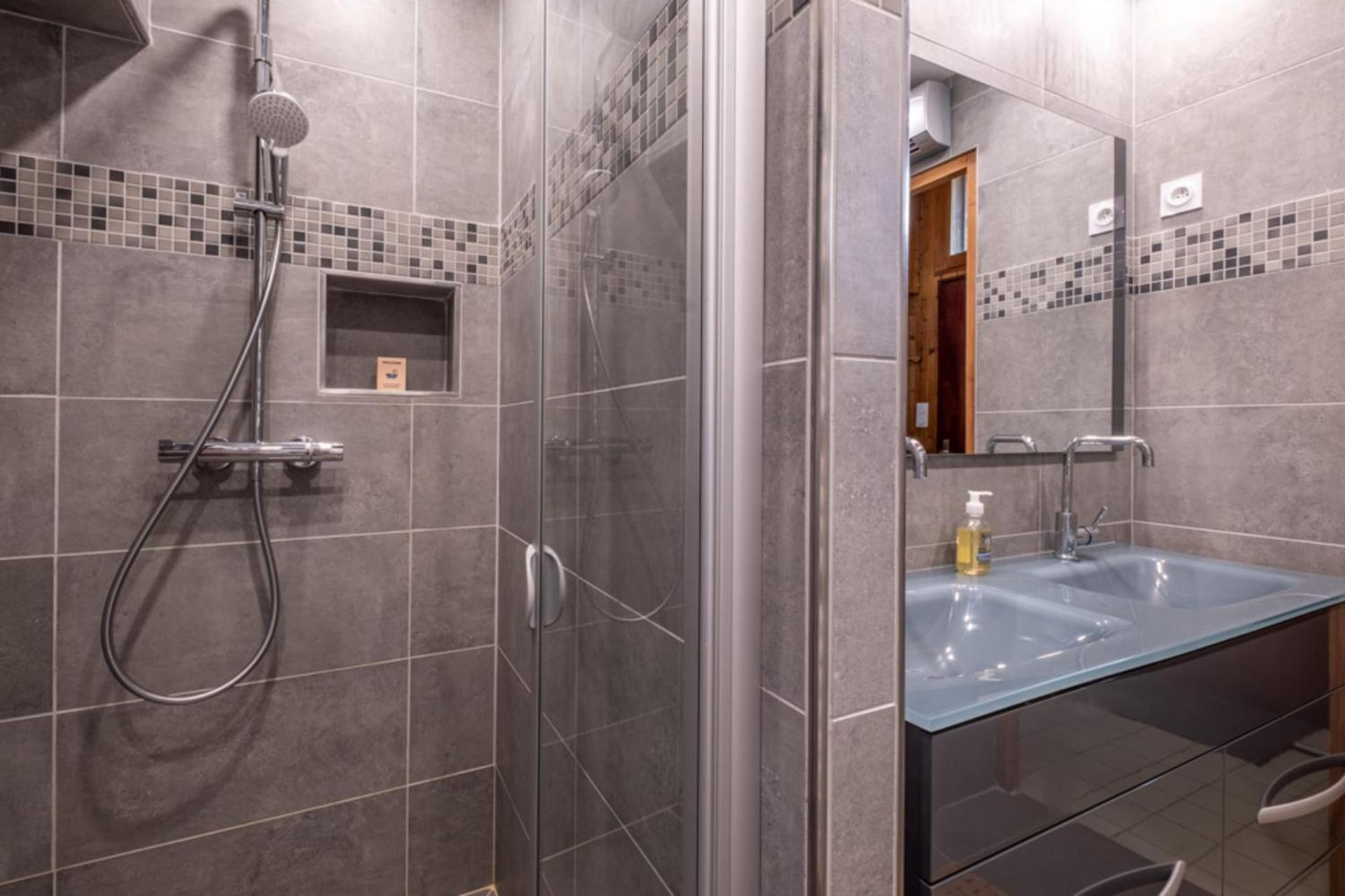 Rustic chalet with garden in Chamonix