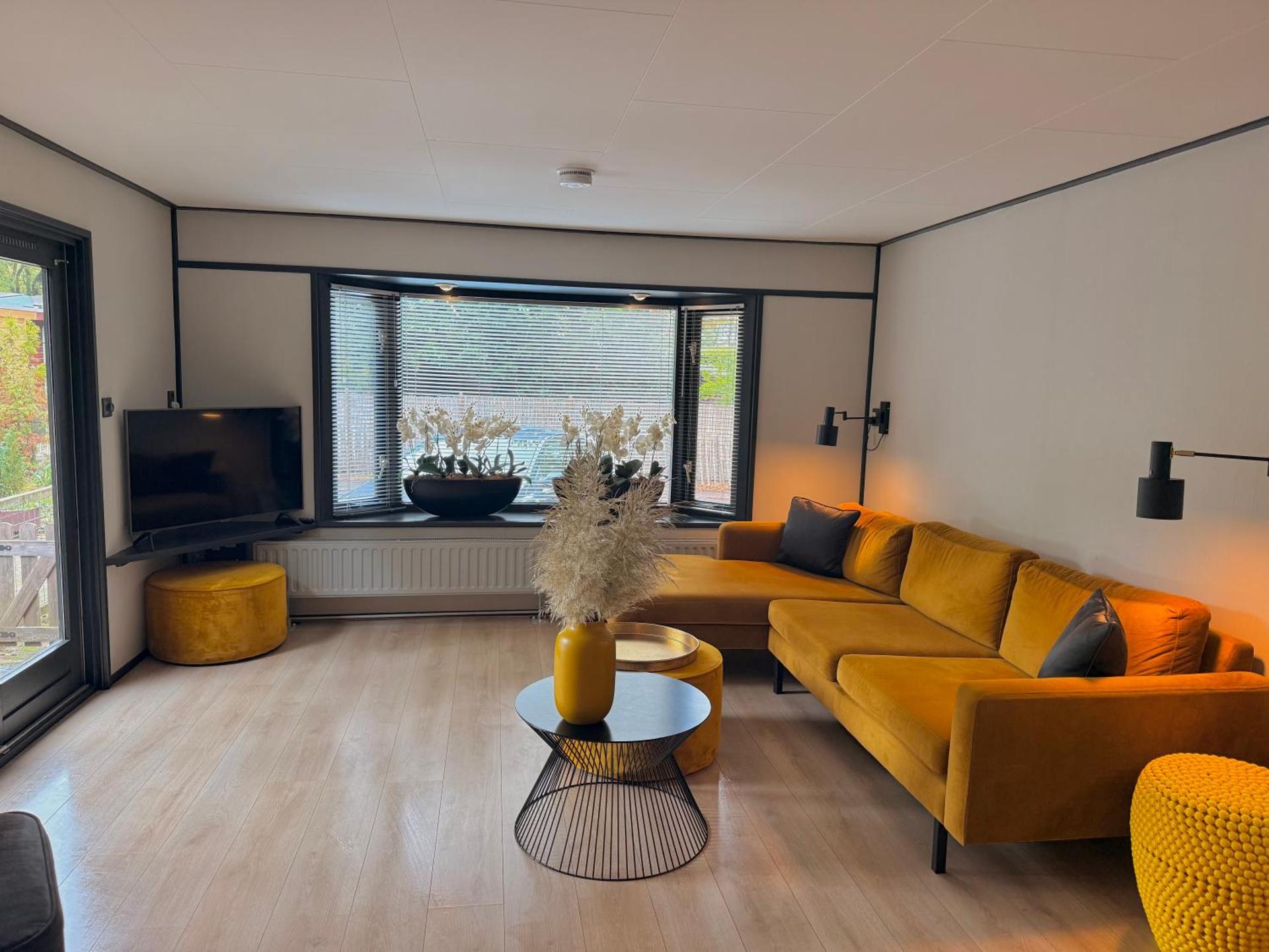 Gezellig chalet met 2 slaapkamers aan bosrand