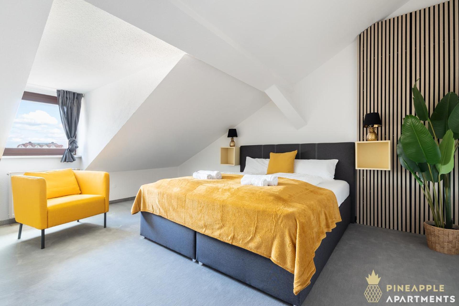 Neu! PINEAPPLE APARTMENTS - Zwinger XII - 96qm - 1x free parking