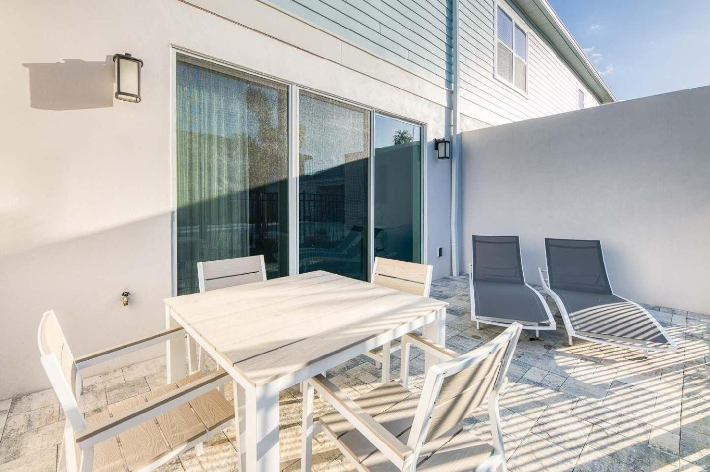 ET013 - Coastal Townhouse with Themed Bedroom at Reunion