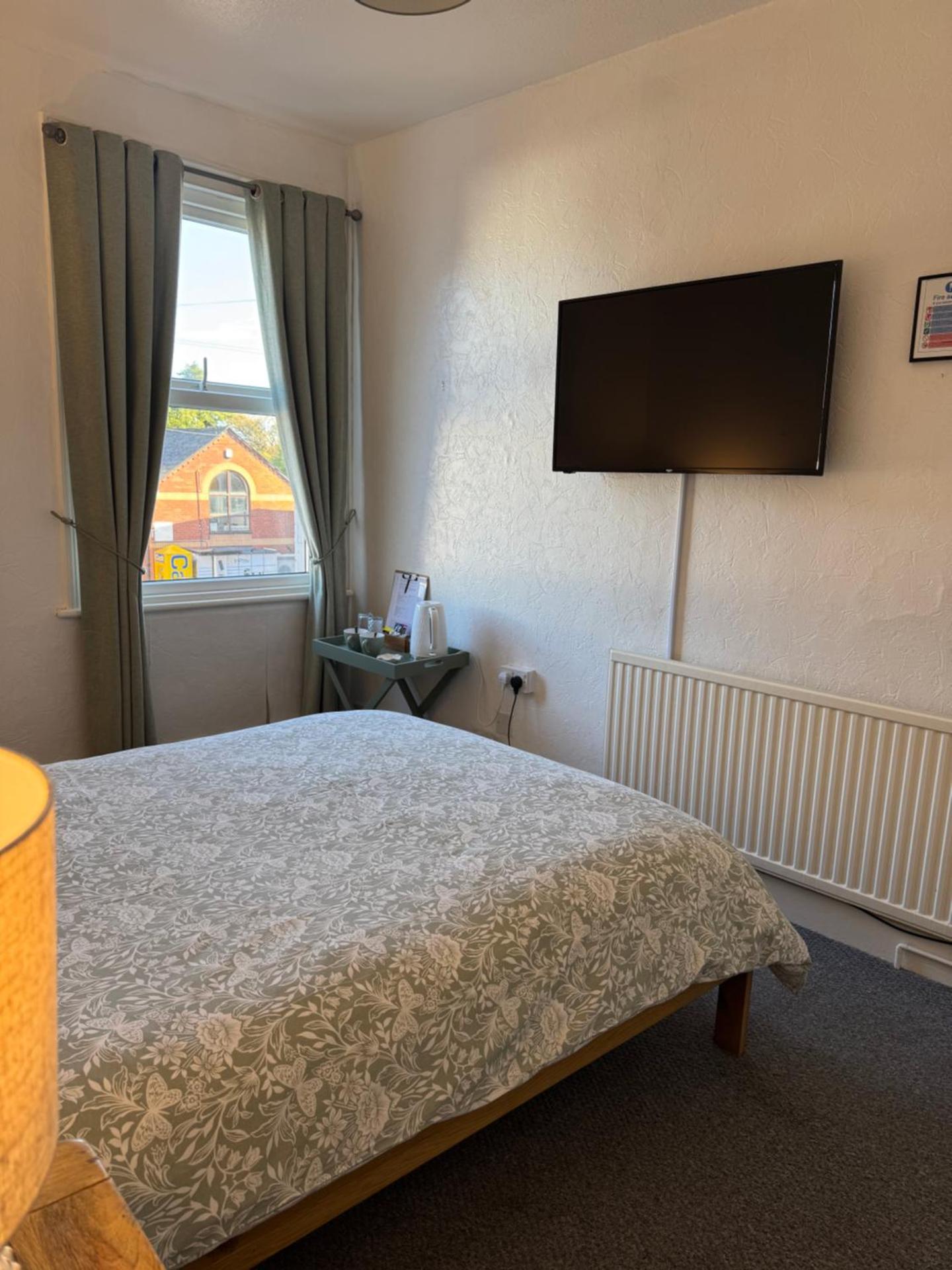 Double Room with Shared Bathroom