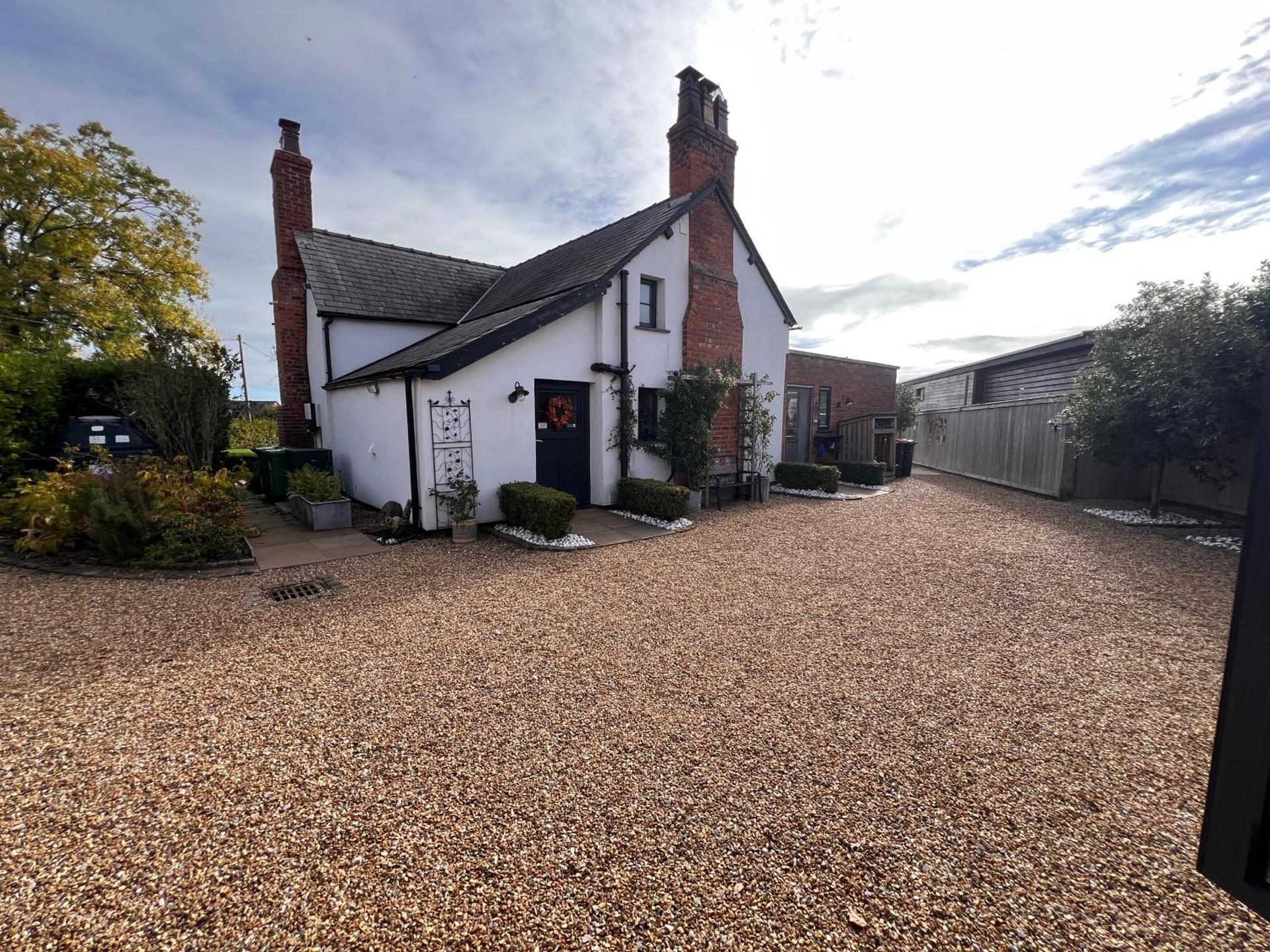 Williams Cottage A High end little home with antique style