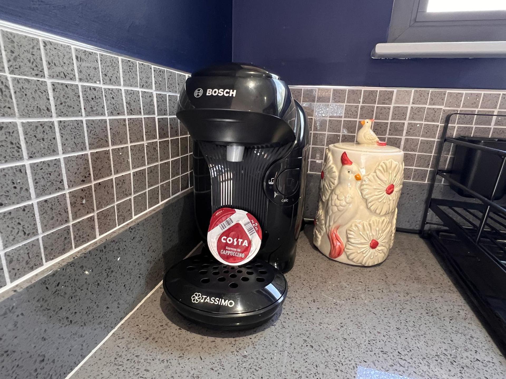 Williams Cottage A High end little home with antique style