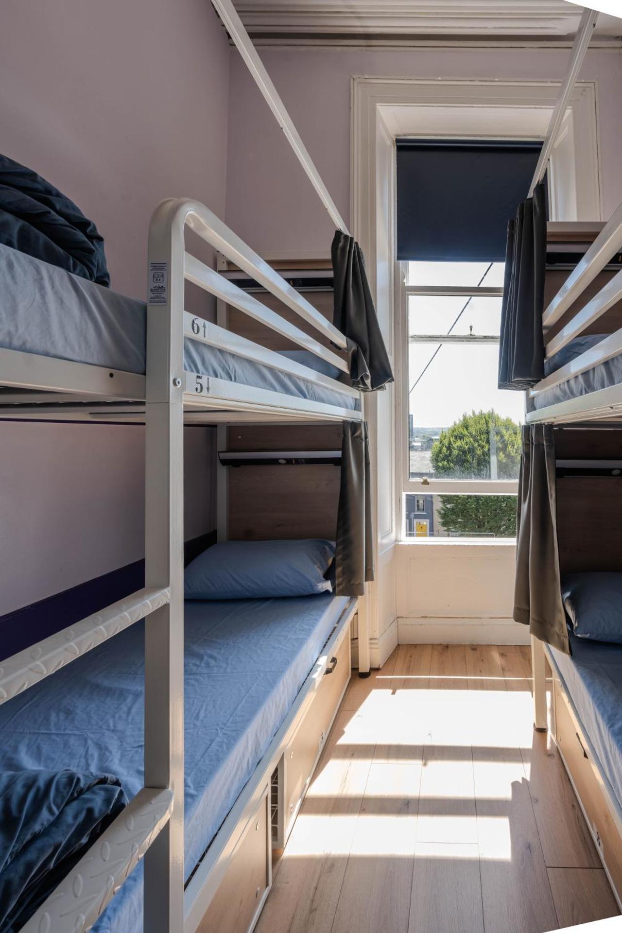 Bed in 6-Bed Mixed Dormitory Room