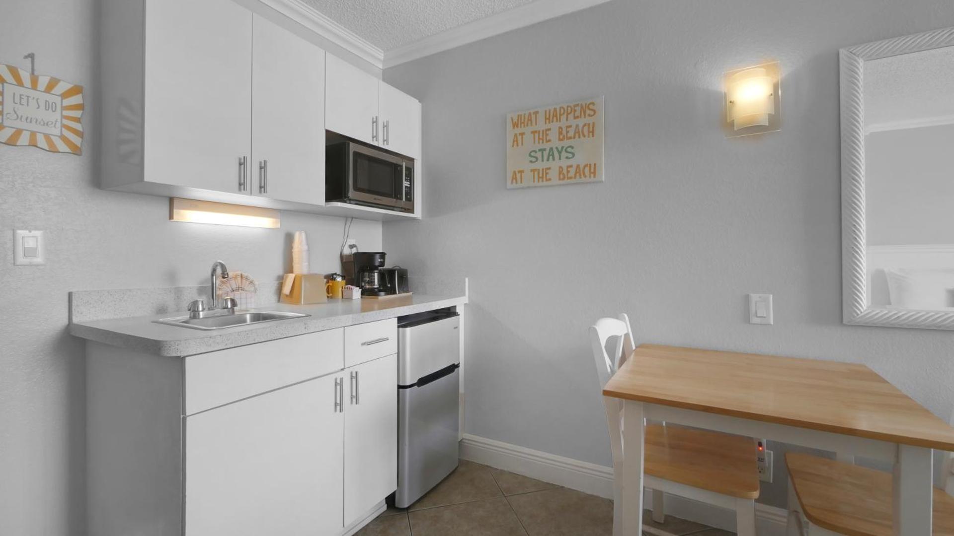 Kitchen or kitchenette