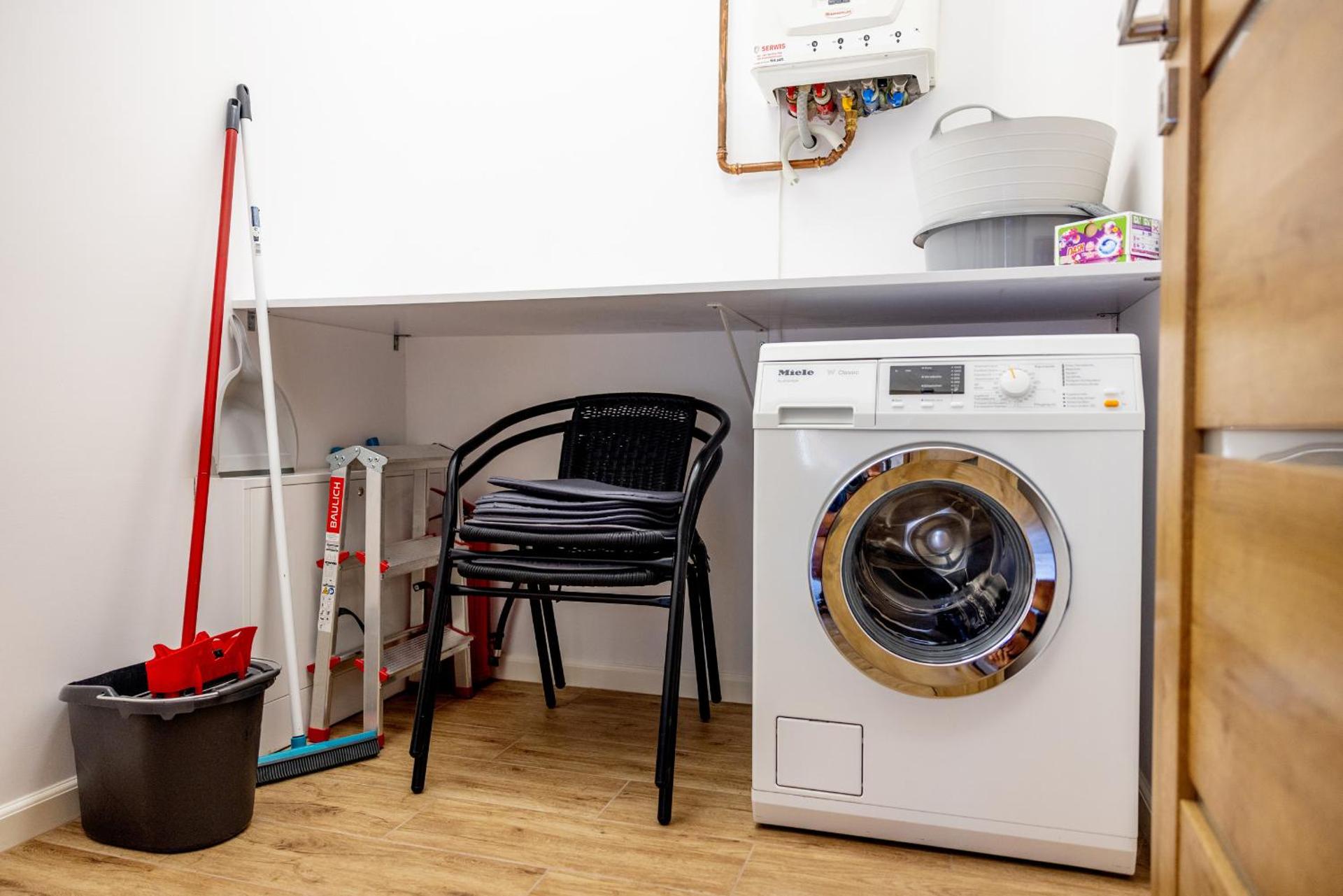 Ada Lake & Family Suite