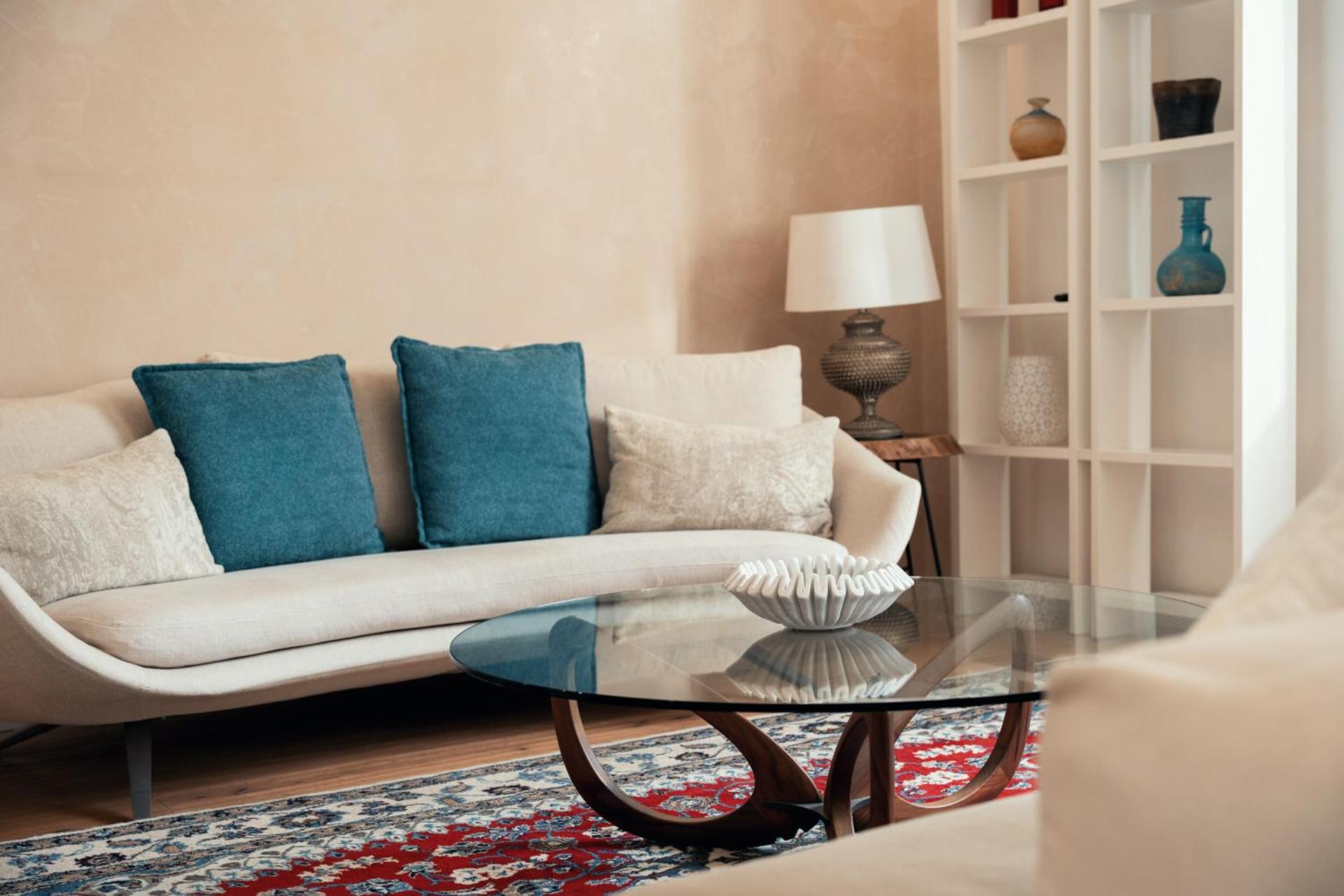 On the Tiber- Luxury house