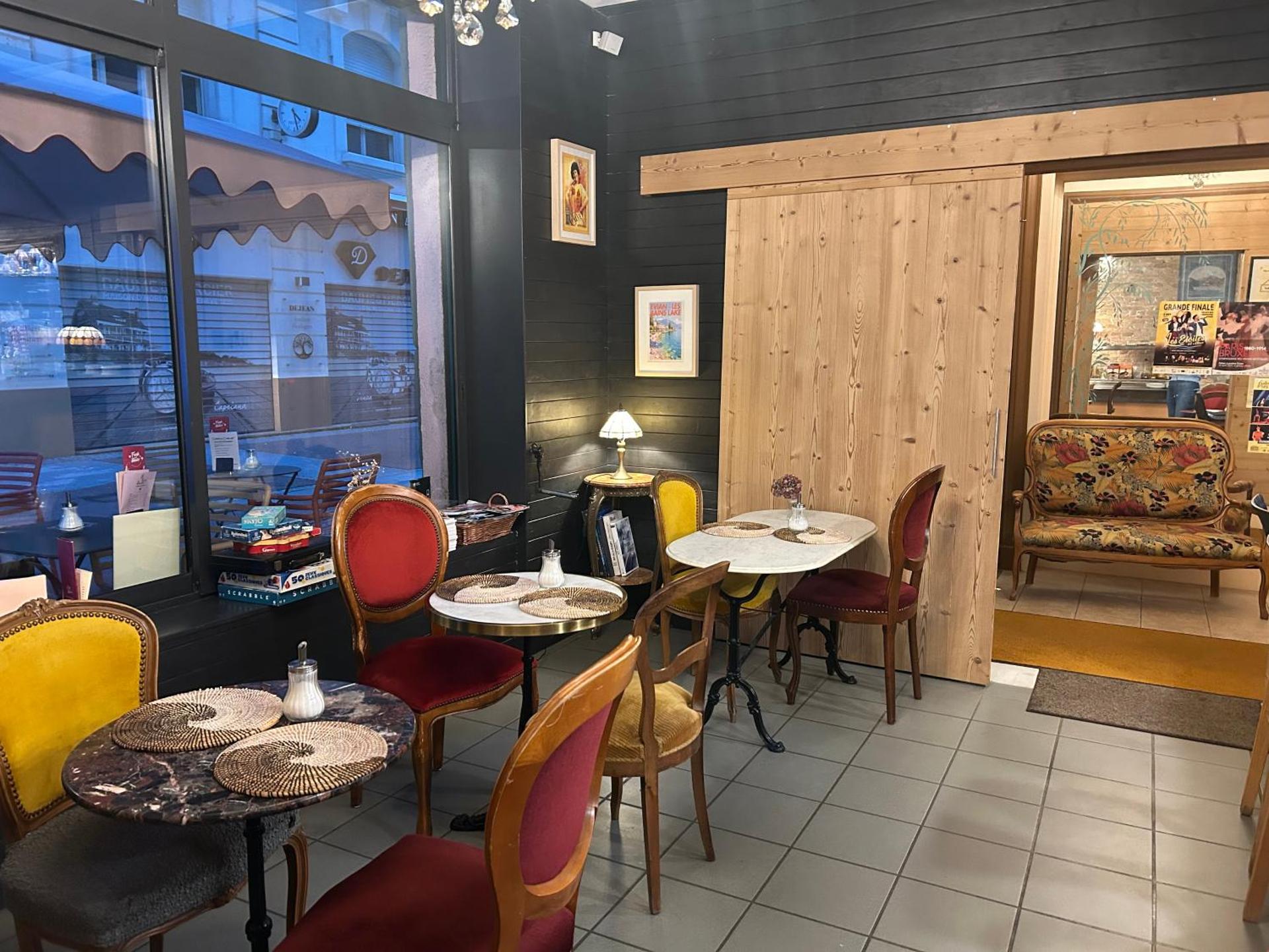 Restaurant/places to eat