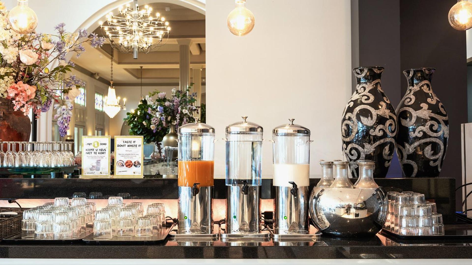 Coffee/tea facilities