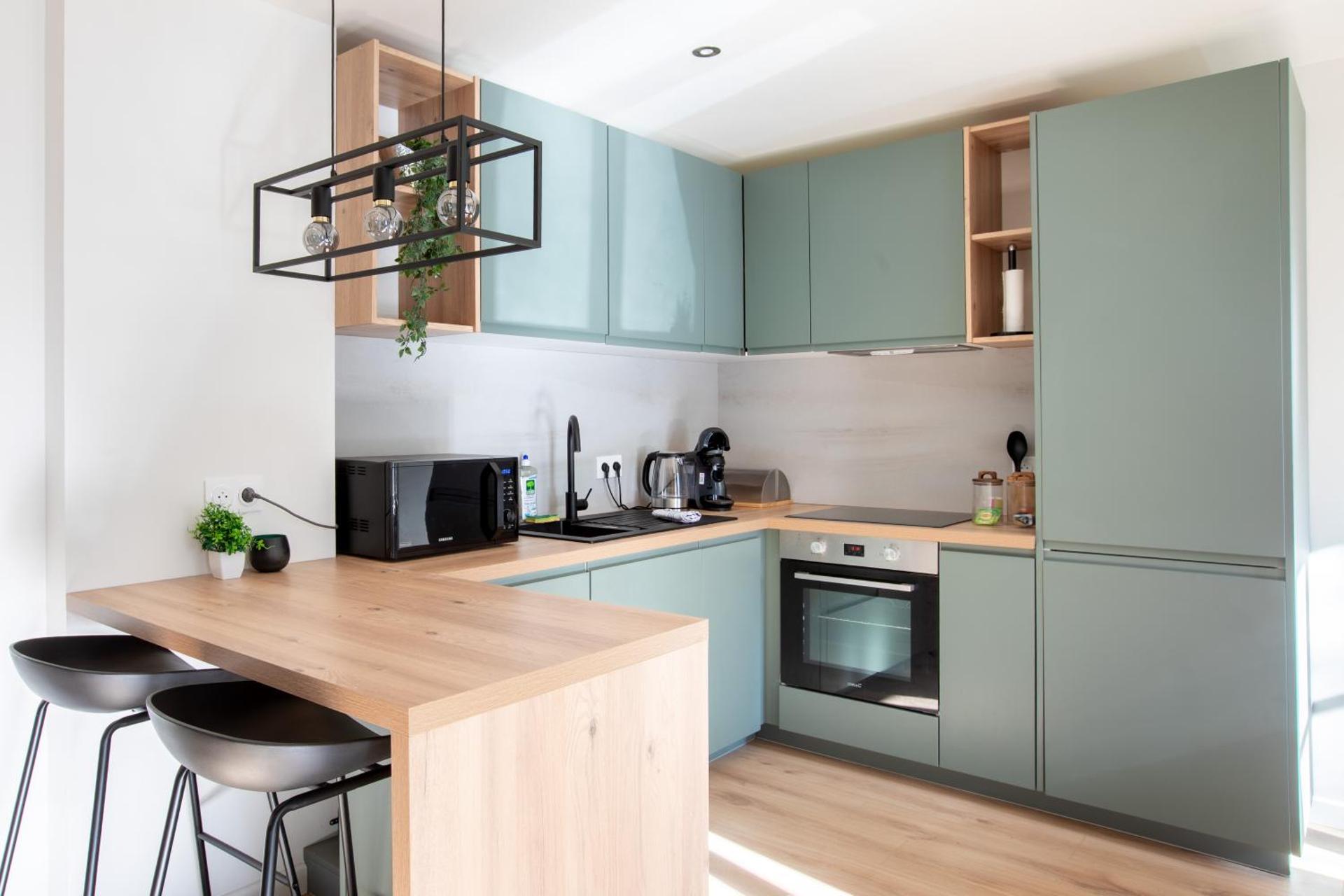 Kitchen or kitchenette