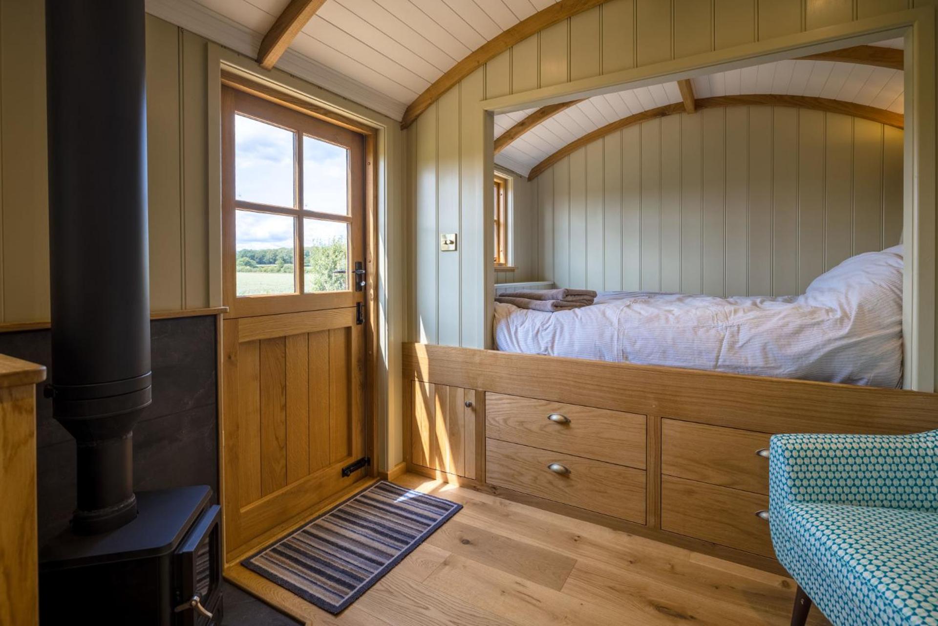 Little Park Farm Queen Anne Farmhouse & Apartments