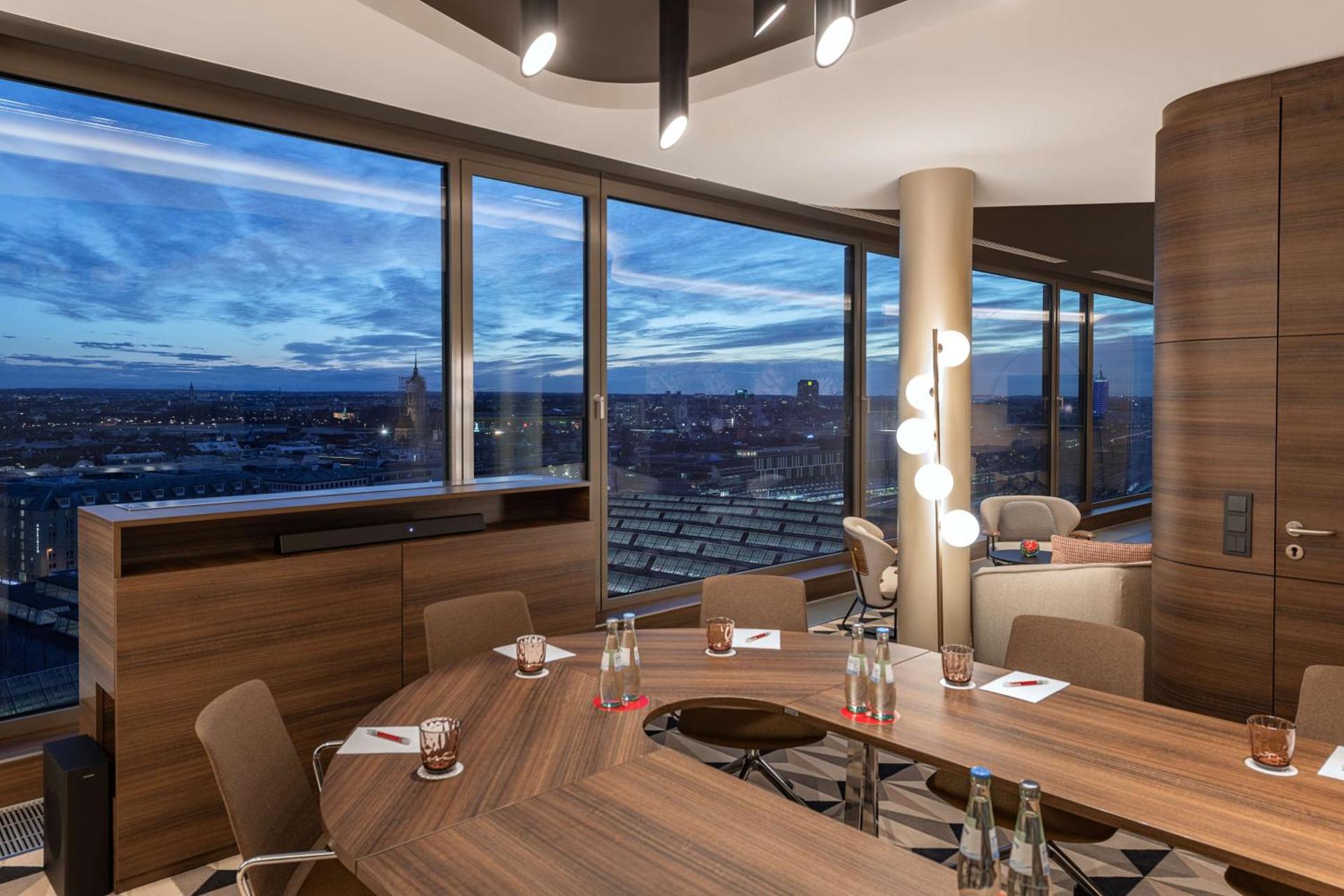 Meeting/conference room