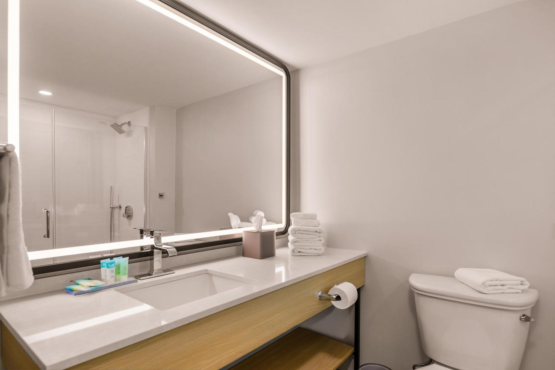 B&B HOTEL Orlando International Drive near Universal - Newly Renovated!