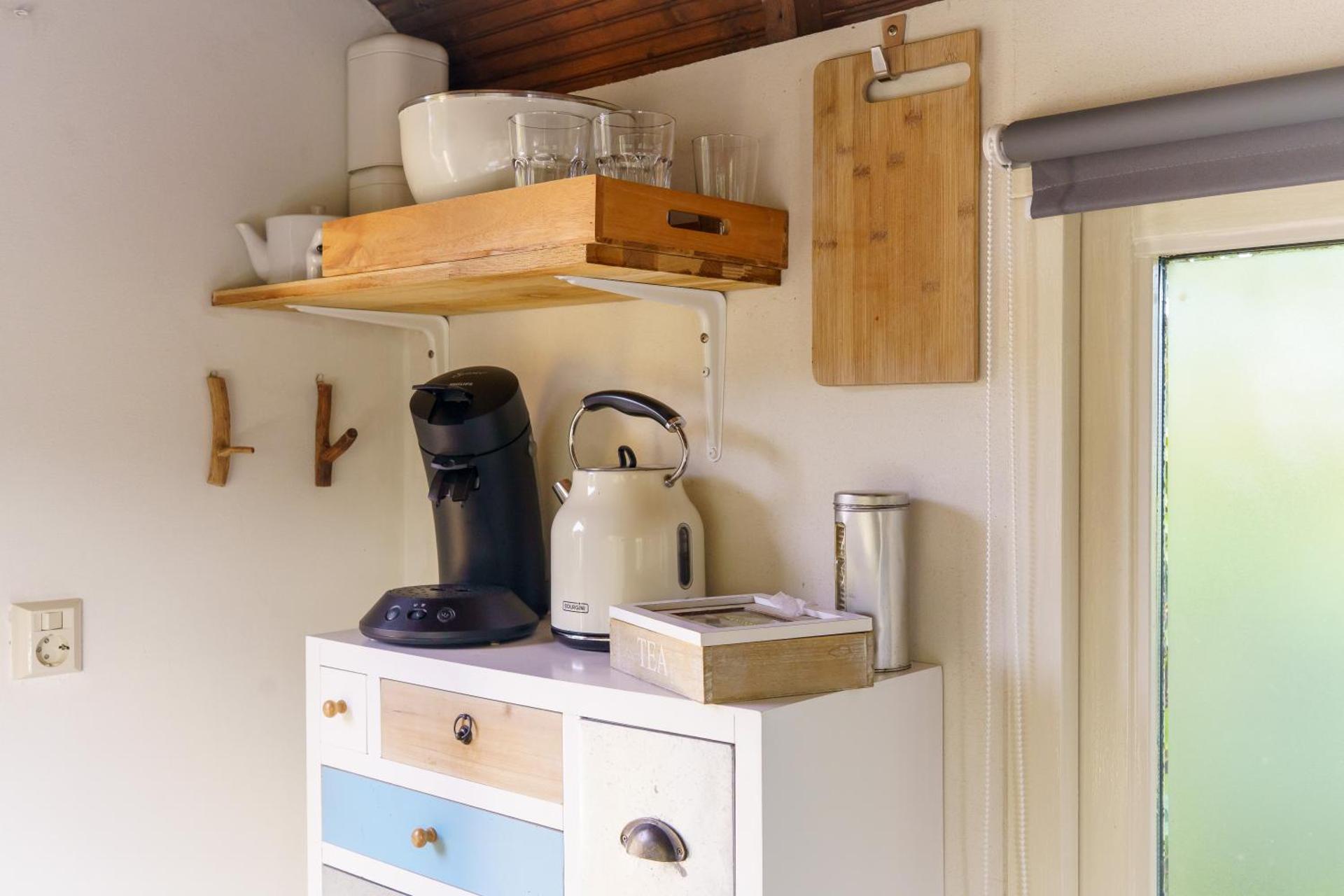 Coffee/tea facilities