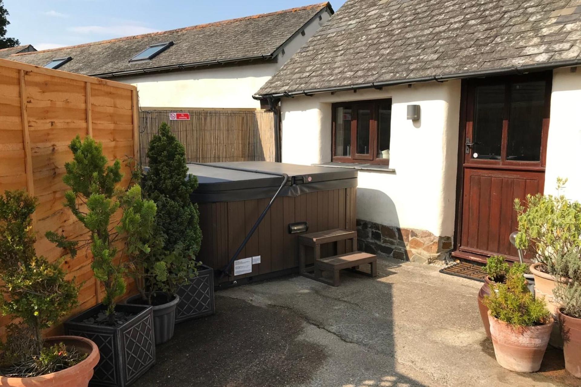 Rural Retreat - Private Hot Tub