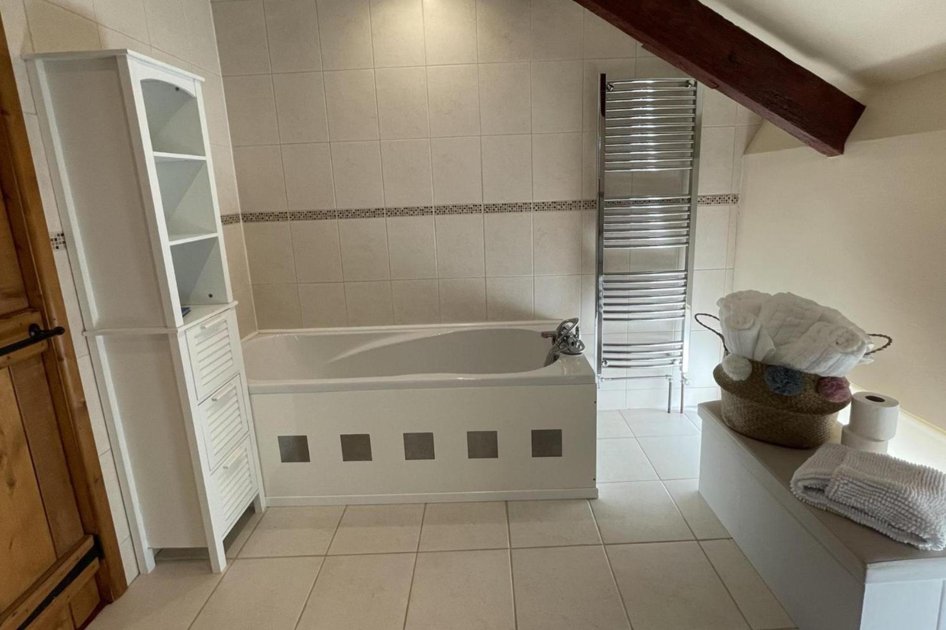 Rural Retreat - Private Hot Tub