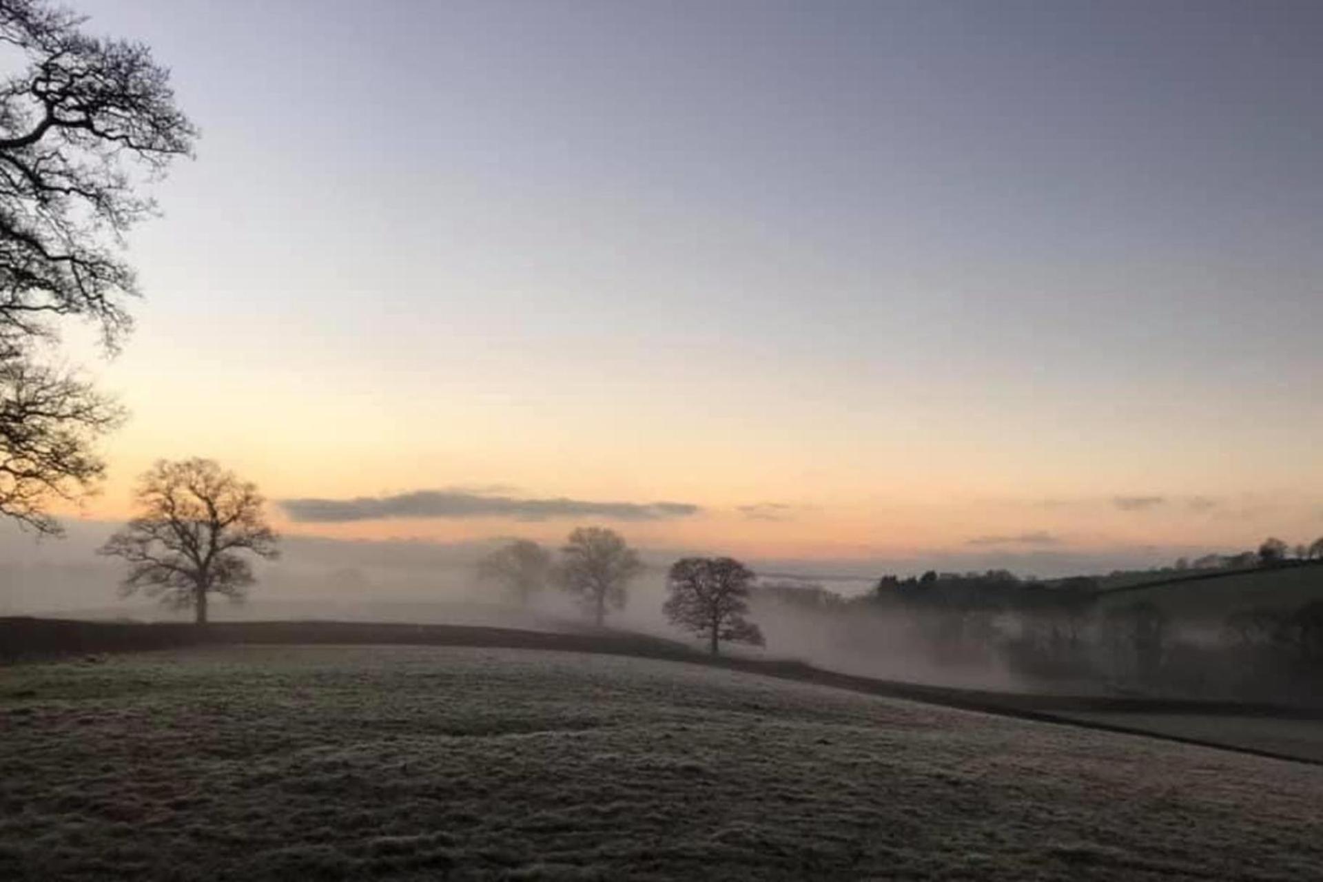 Rural Retreat - Private Hot Tub