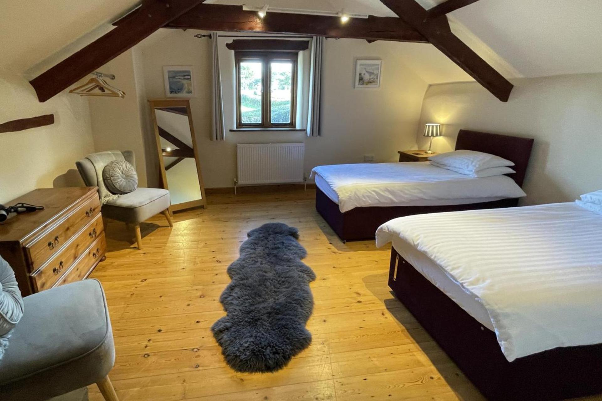 Rural Retreat - Private Hot Tub