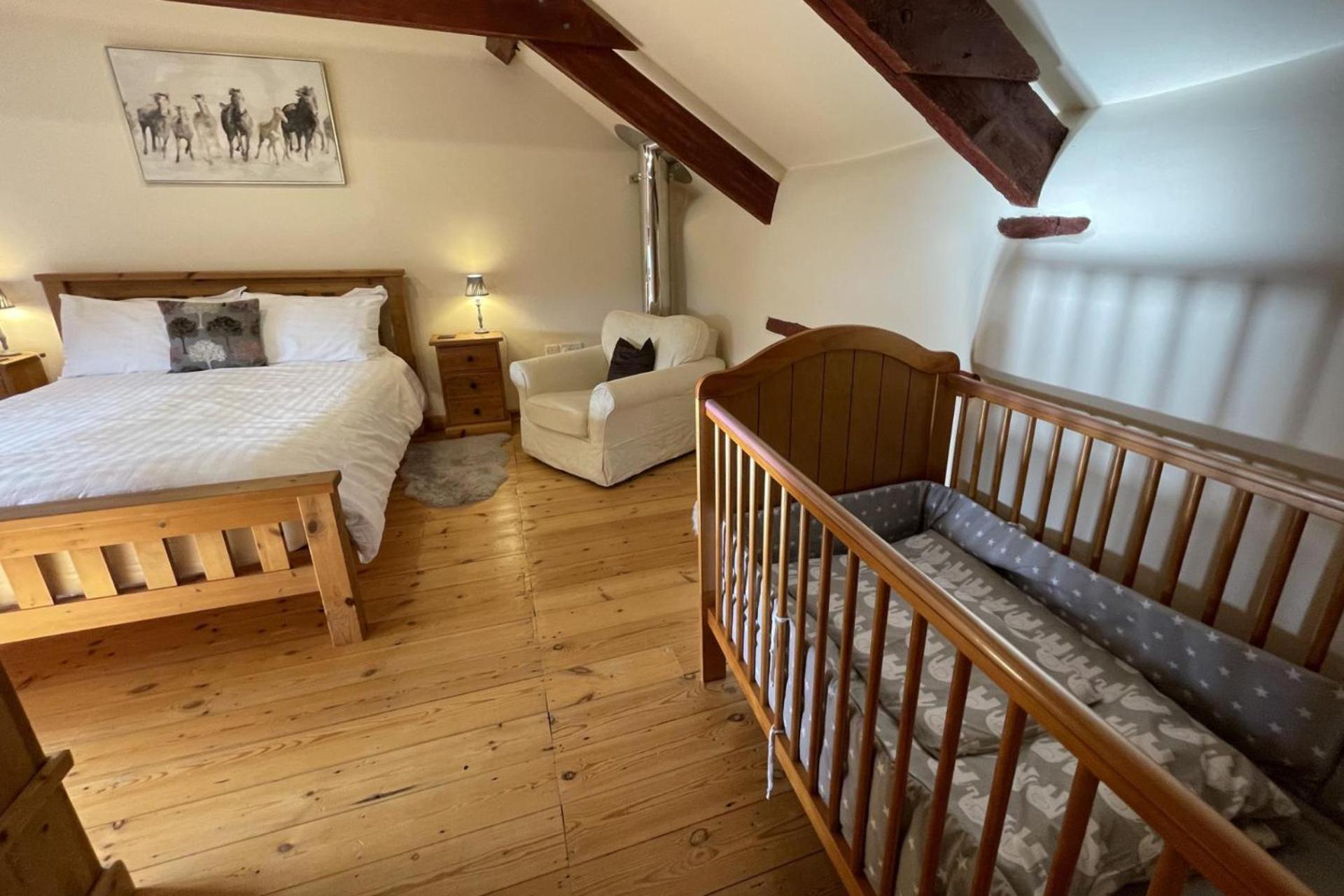 Rural Retreat - Private Hot Tub