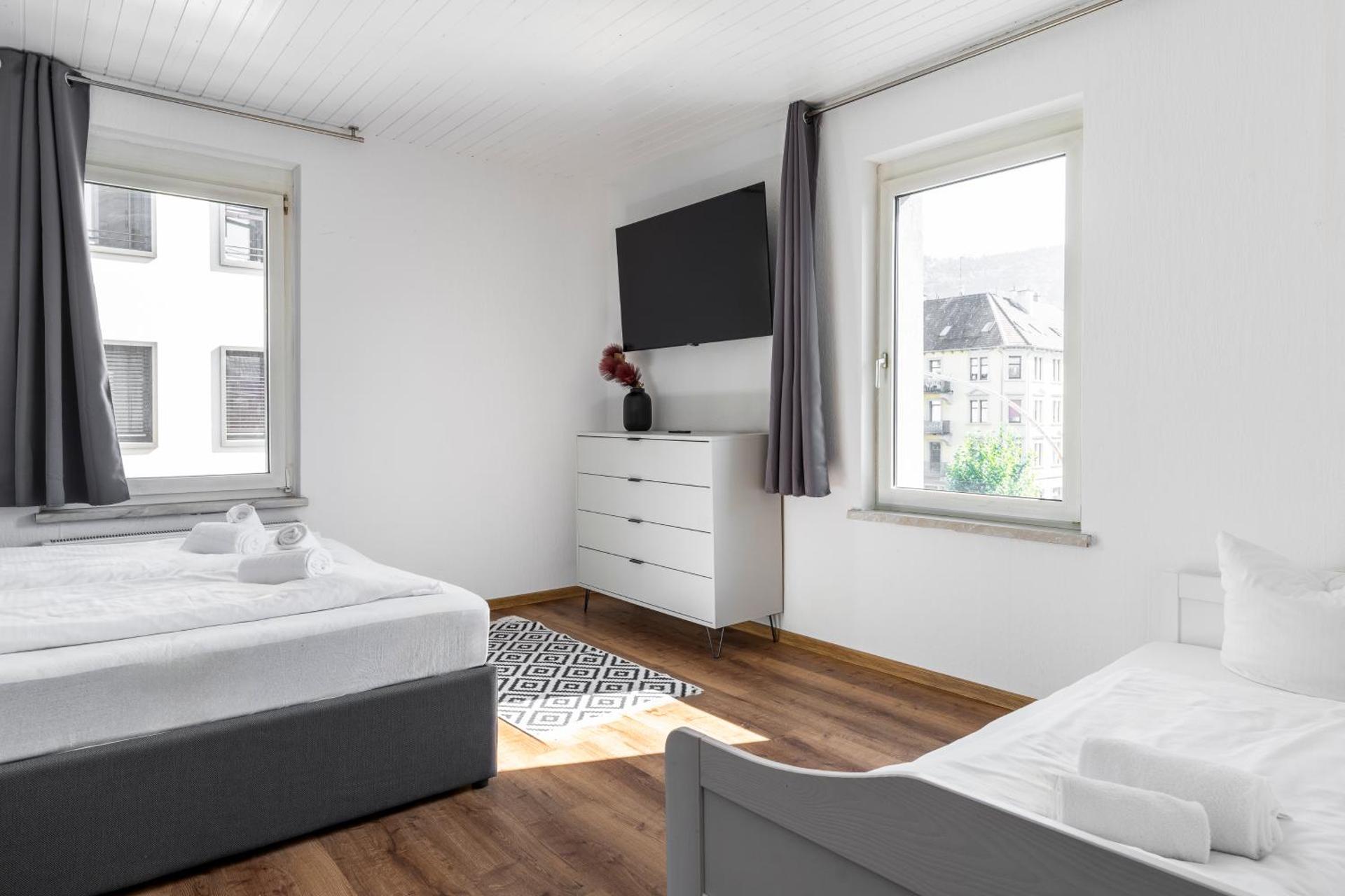 Communal lounge/ TV room