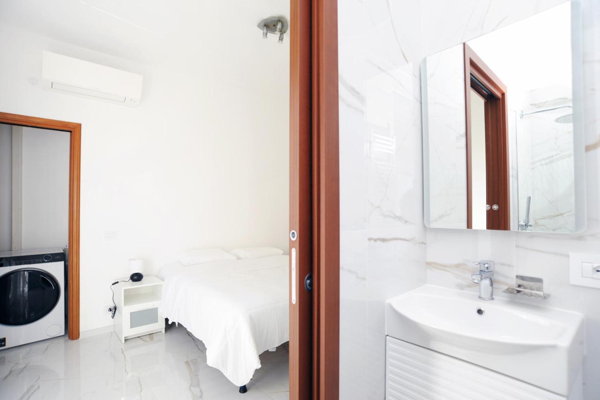 Navigli Newly Renovated 2 Bathrooms Apartment