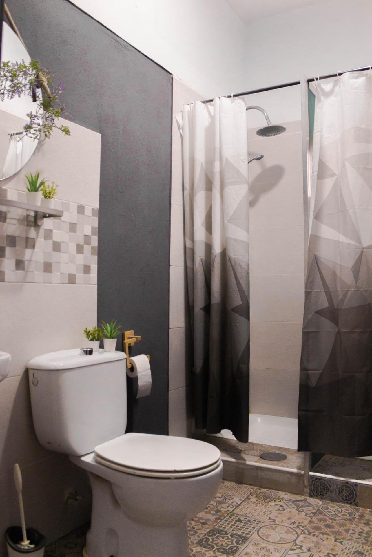 Single Fin Surf Hostel