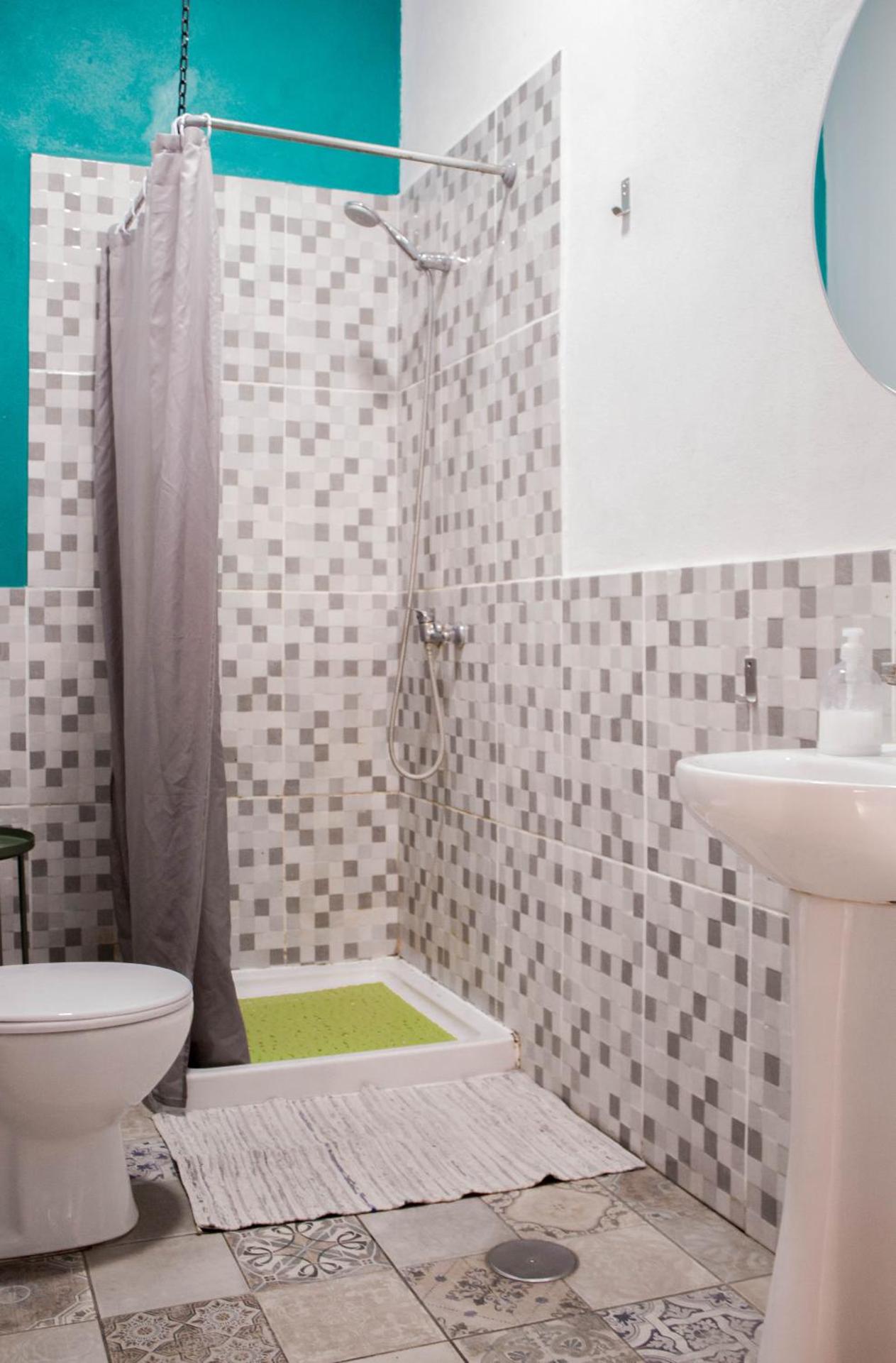 Single Fin Surf Hostel