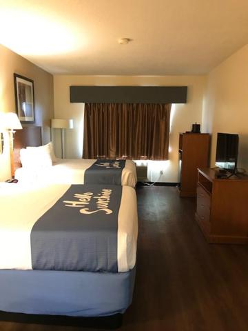 Days Inn by Wyndham Phenix City Near Fort Benning