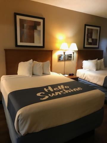 Days Inn by Wyndham Phenix City Near Fort Benning