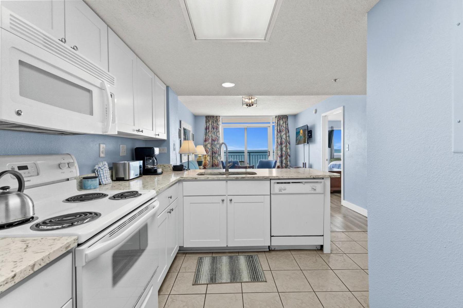 Roxanne Towers Penthouse 6 - Oceanfront