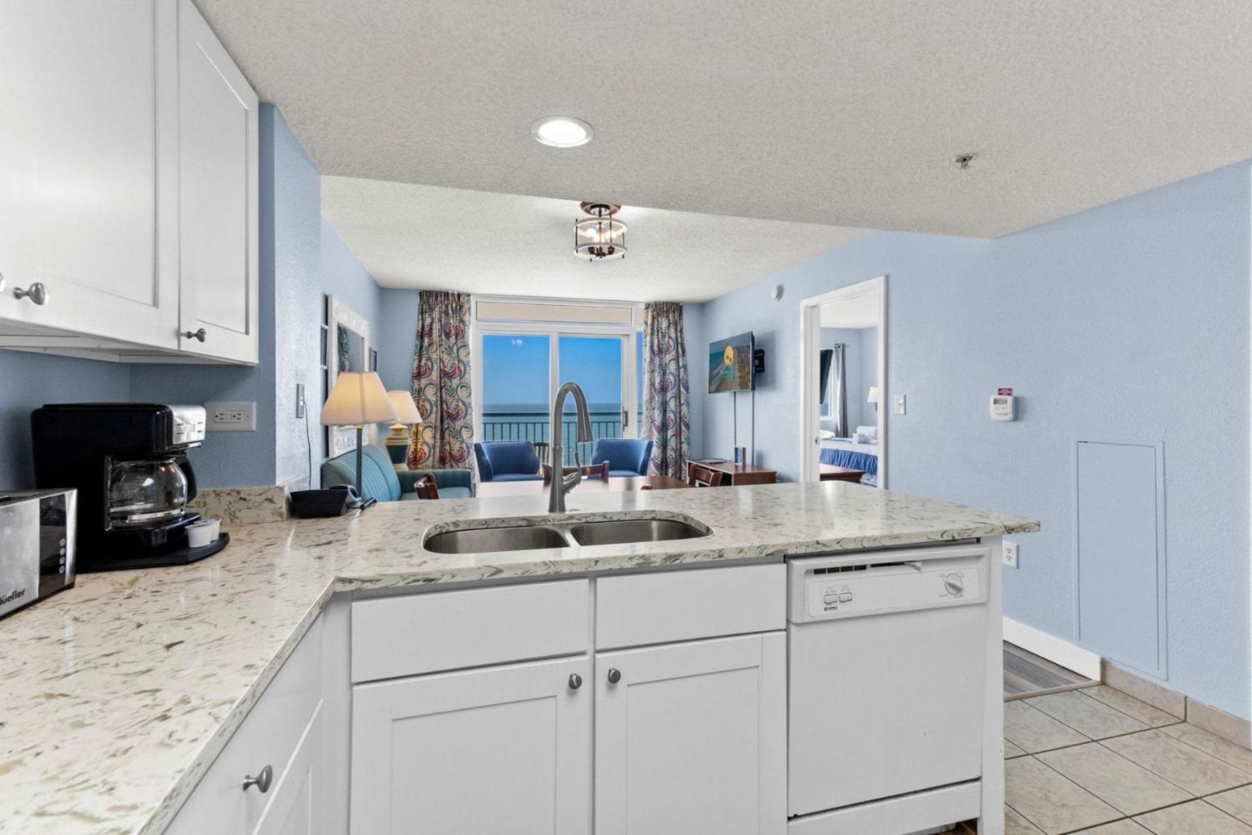 Roxanne Towers Penthouse 6 - Oceanfront