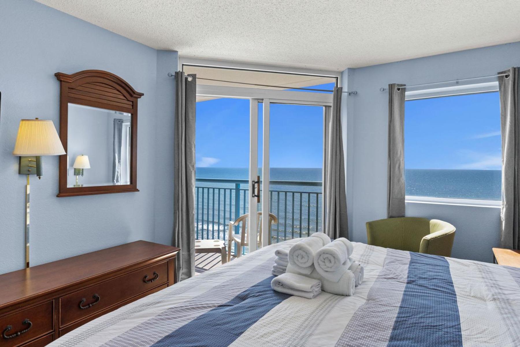 Roxanne Towers Penthouse 6 - Oceanfront