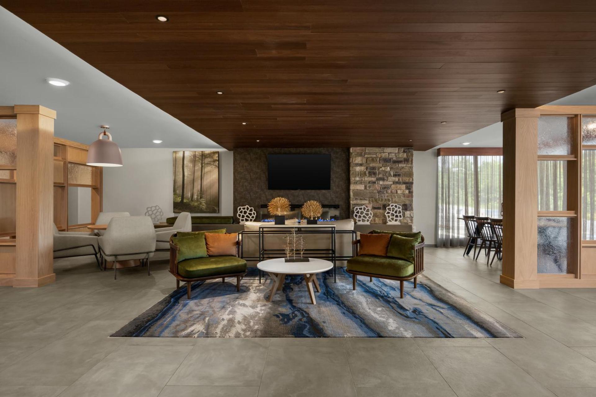 Communal lounge/ TV room