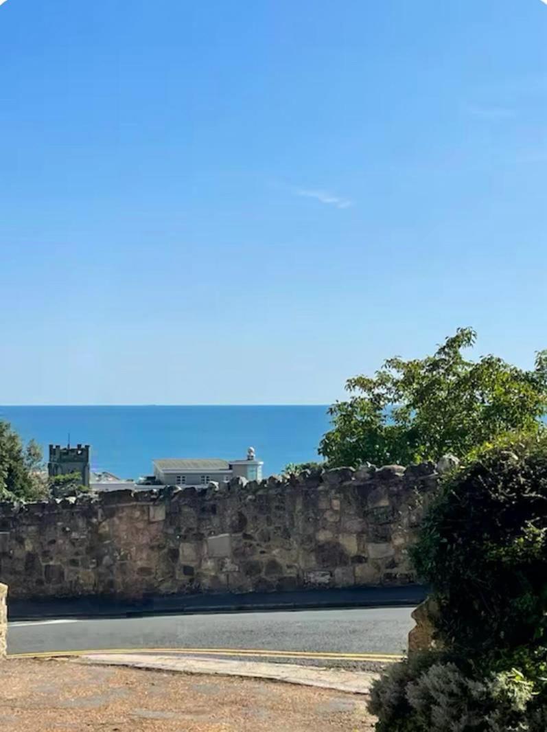 New Waverleys Retreat Stunning Loft Style Ventnor