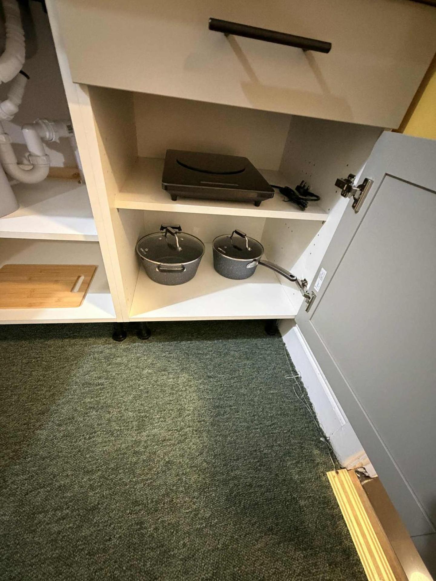 Budget Studio - Central Gosport with Free Parking