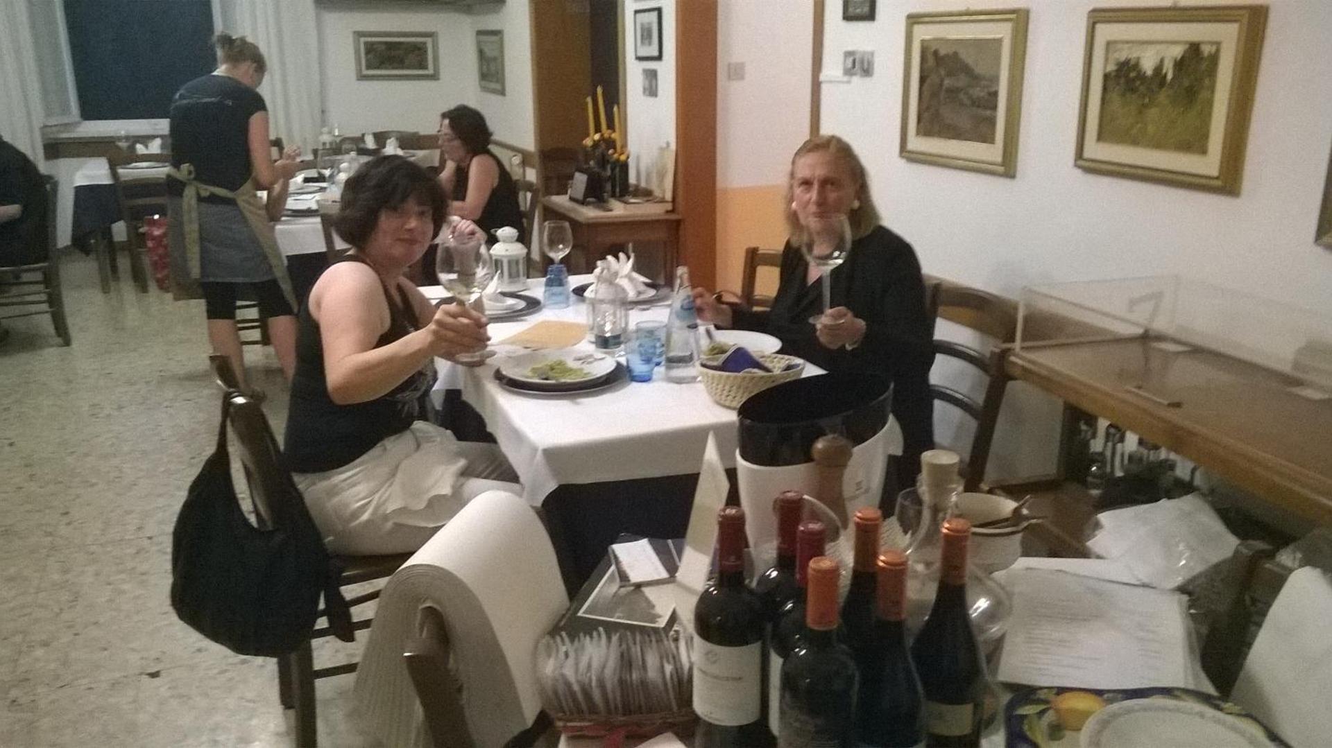 Restaurant/places to eat